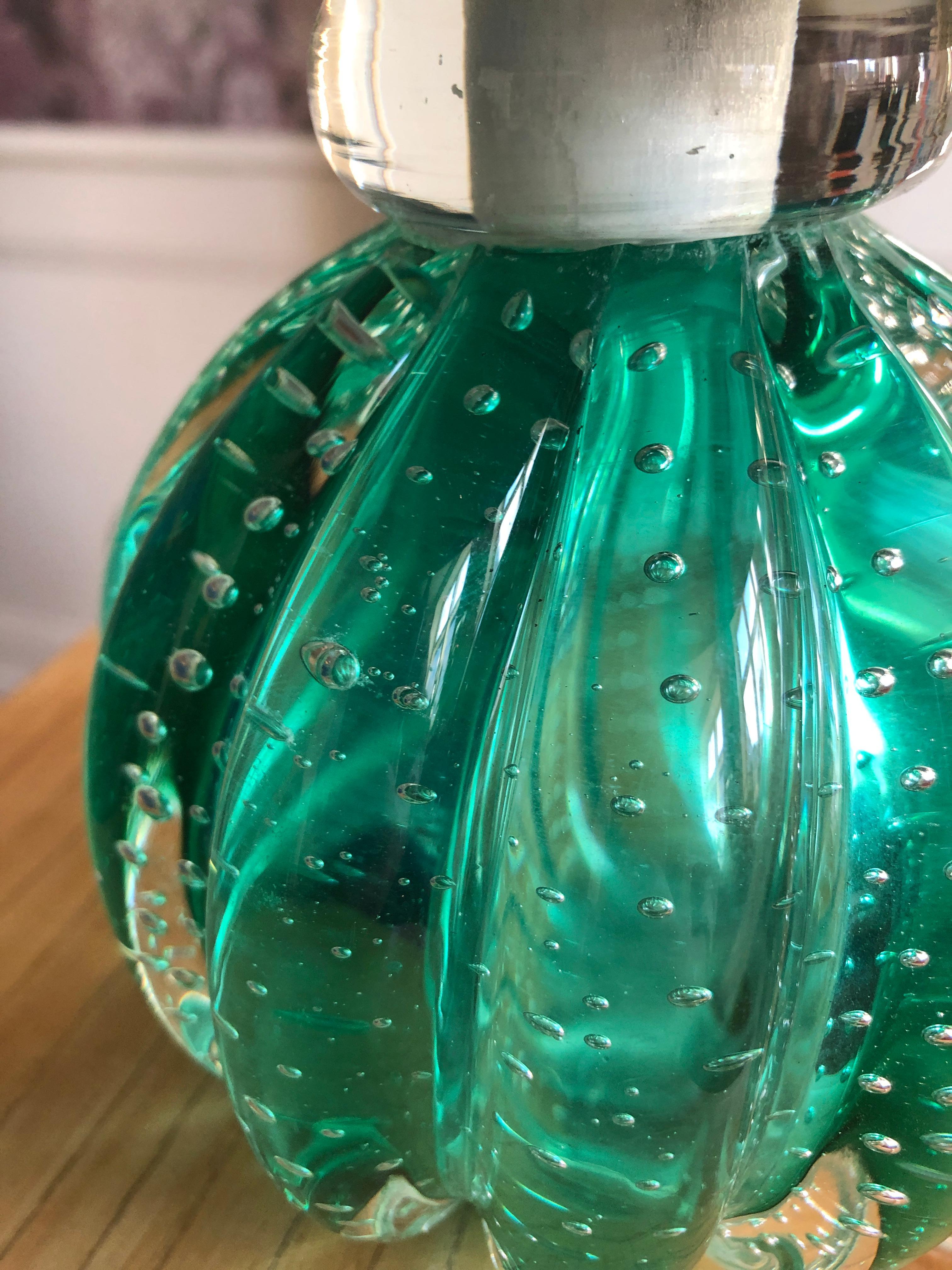 Vintage Murano Table Lamp with Bullicante Glass Base in Green, Italy, 1950s In Good Condition In Copenhagen K, DK