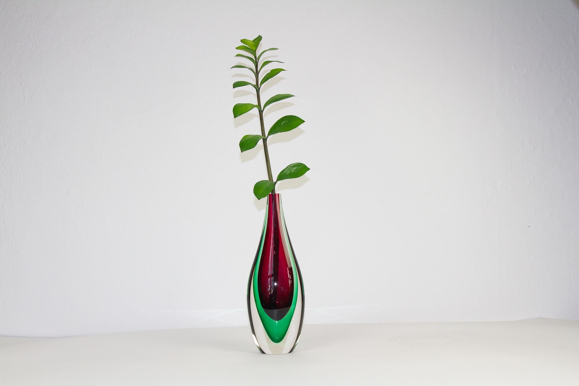 Murano-Sommerso-Vase mit Tropfen, 1960er-Jahre im Angebot 8