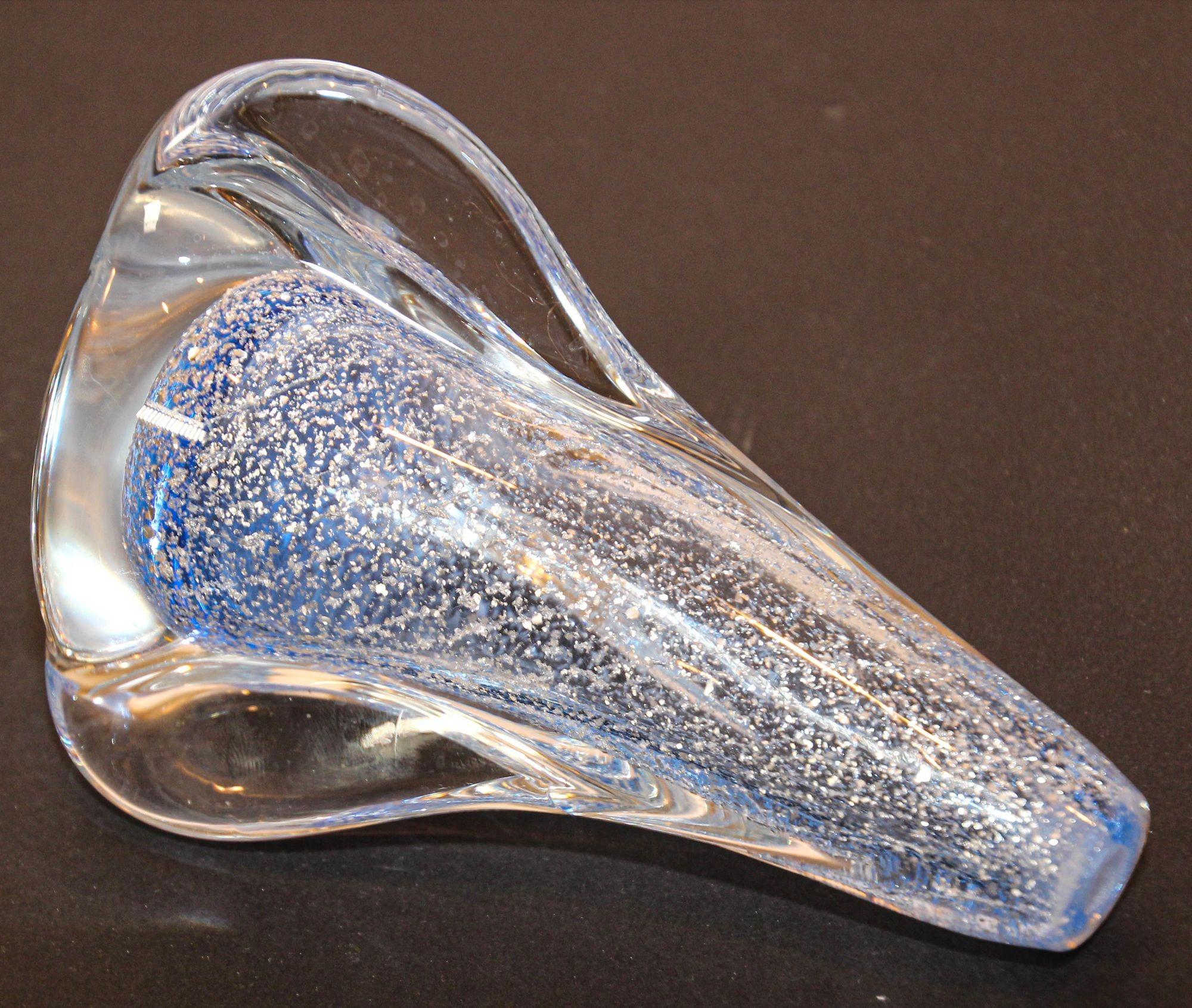 Vintage Murano Twisted Spiral Sky Blue and Clear Art Glass with Silver Murine 19 For Sale 2