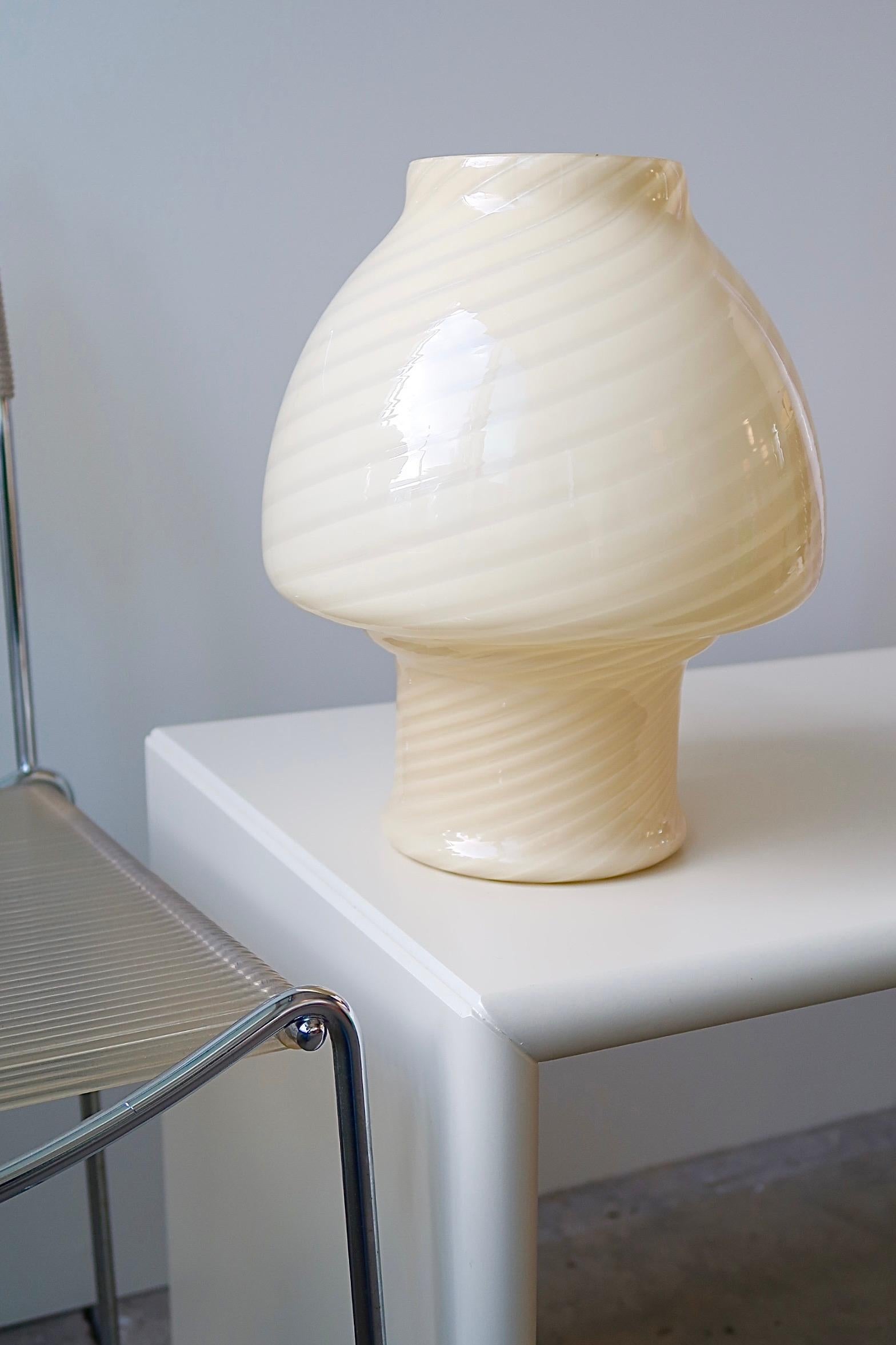 Vintage Murano Yellow Swirl Mushroom Table Lamp In Good Condition In Copenhagen, DK