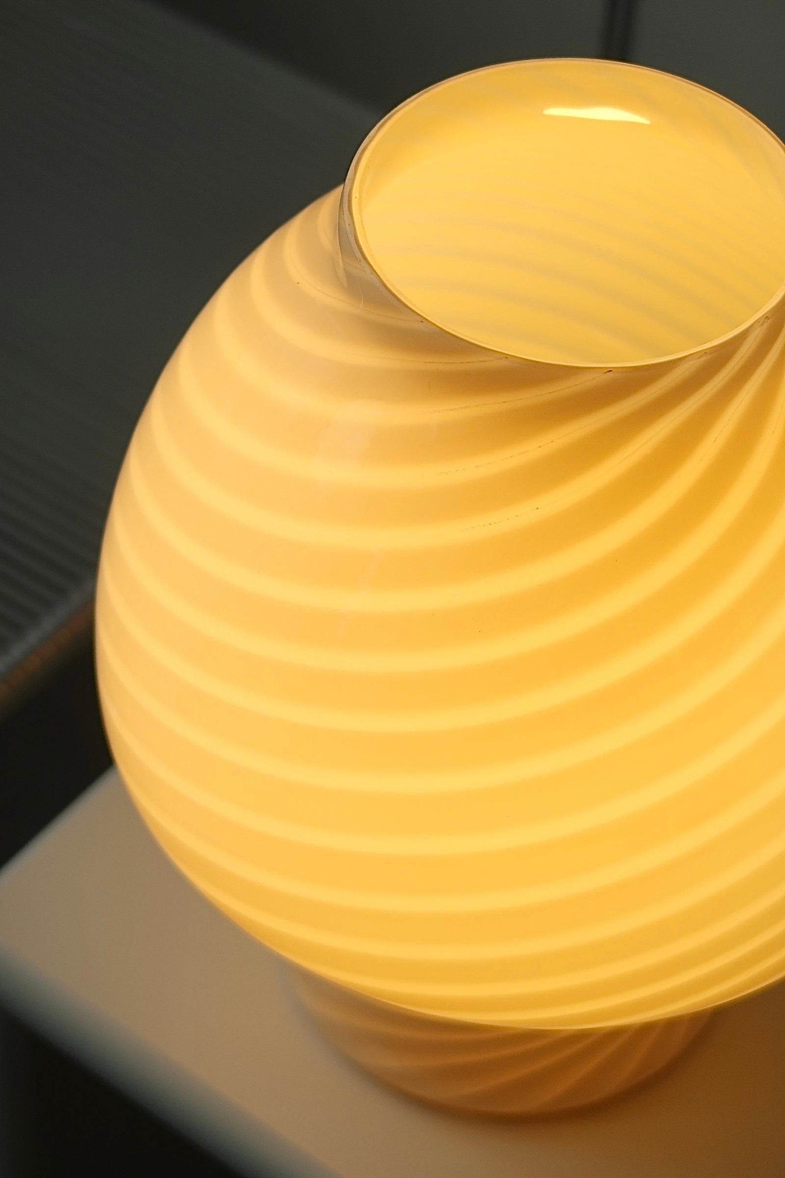 Art Glass Vintage Murano Yellow Swirl Mushroom Table Lamp