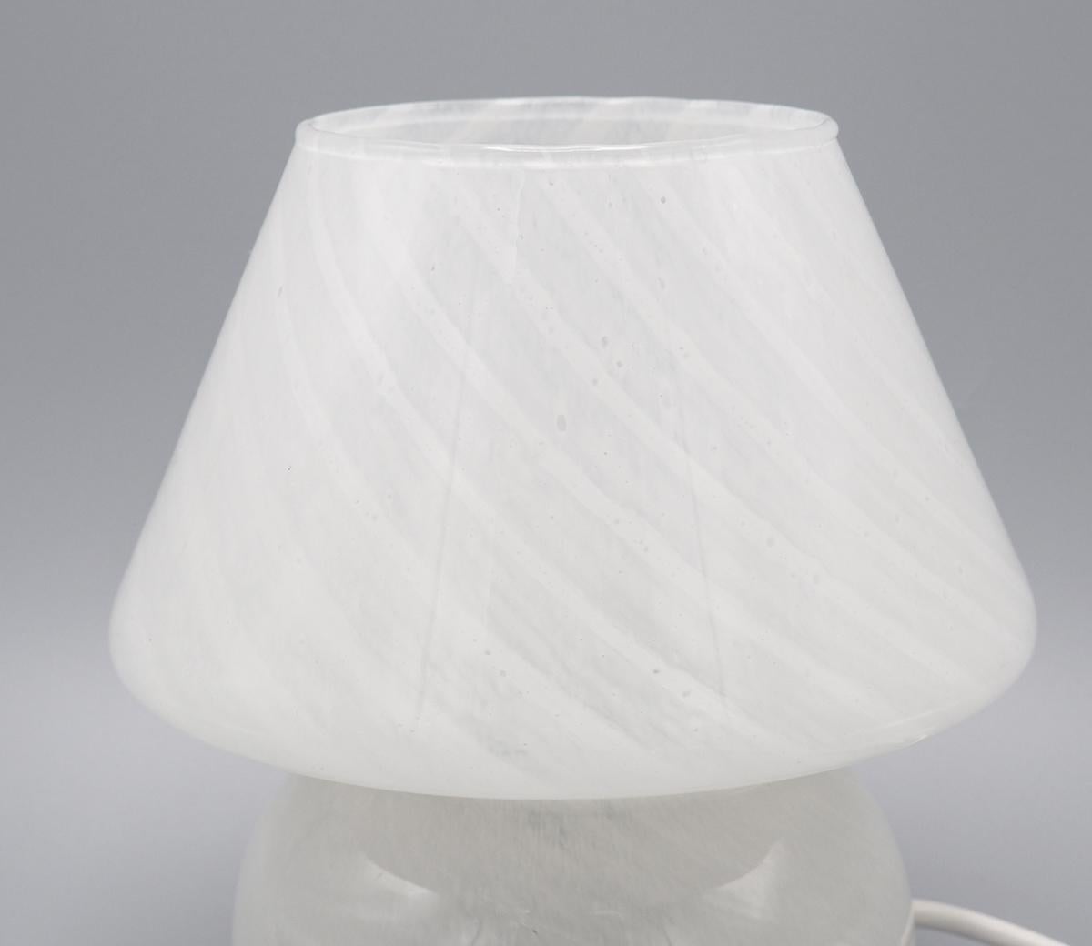 Vintage Mushroom Table Lamp in Grey Murano Glass, 1970s For Sale 1