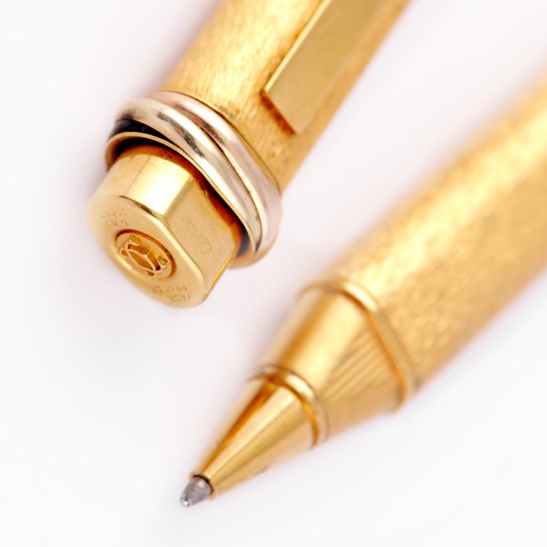 Vintage Must De Cartier Gold Plated Ballpoint Pen In Good Condition For Sale In New York, NY