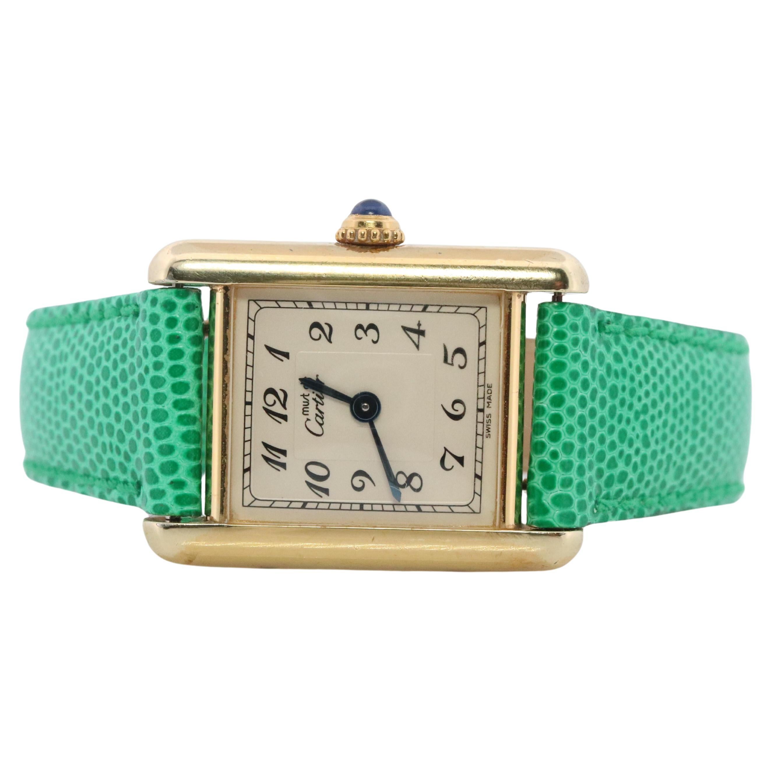 Montre vintage Must de Cartier Tank 1613. Vermeil ARGENT 925 Petit réservoir