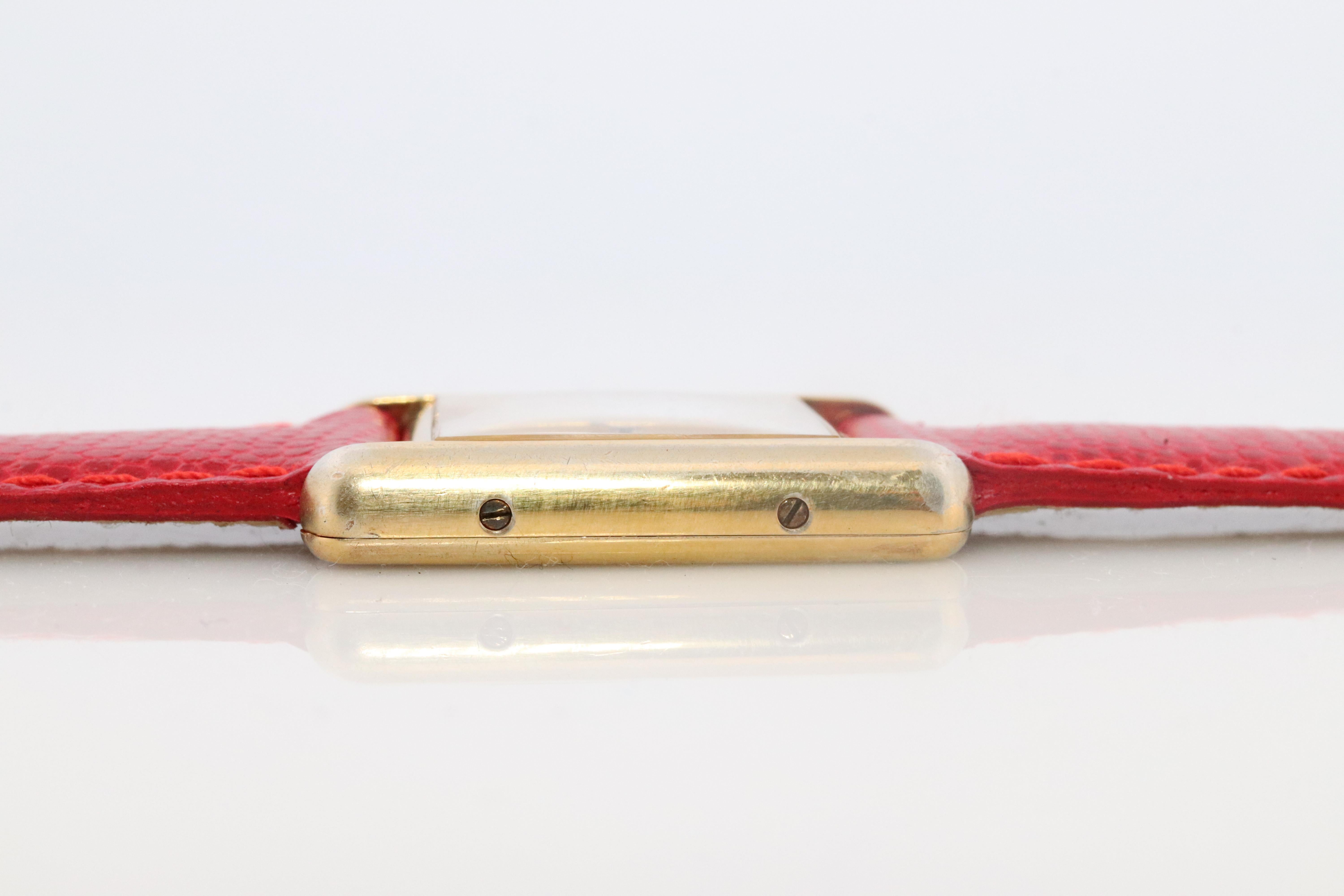 Montre vintage Must de Cartier Tank à cadran doré. Vermeil ARGENT Petit réservoir en vente 2