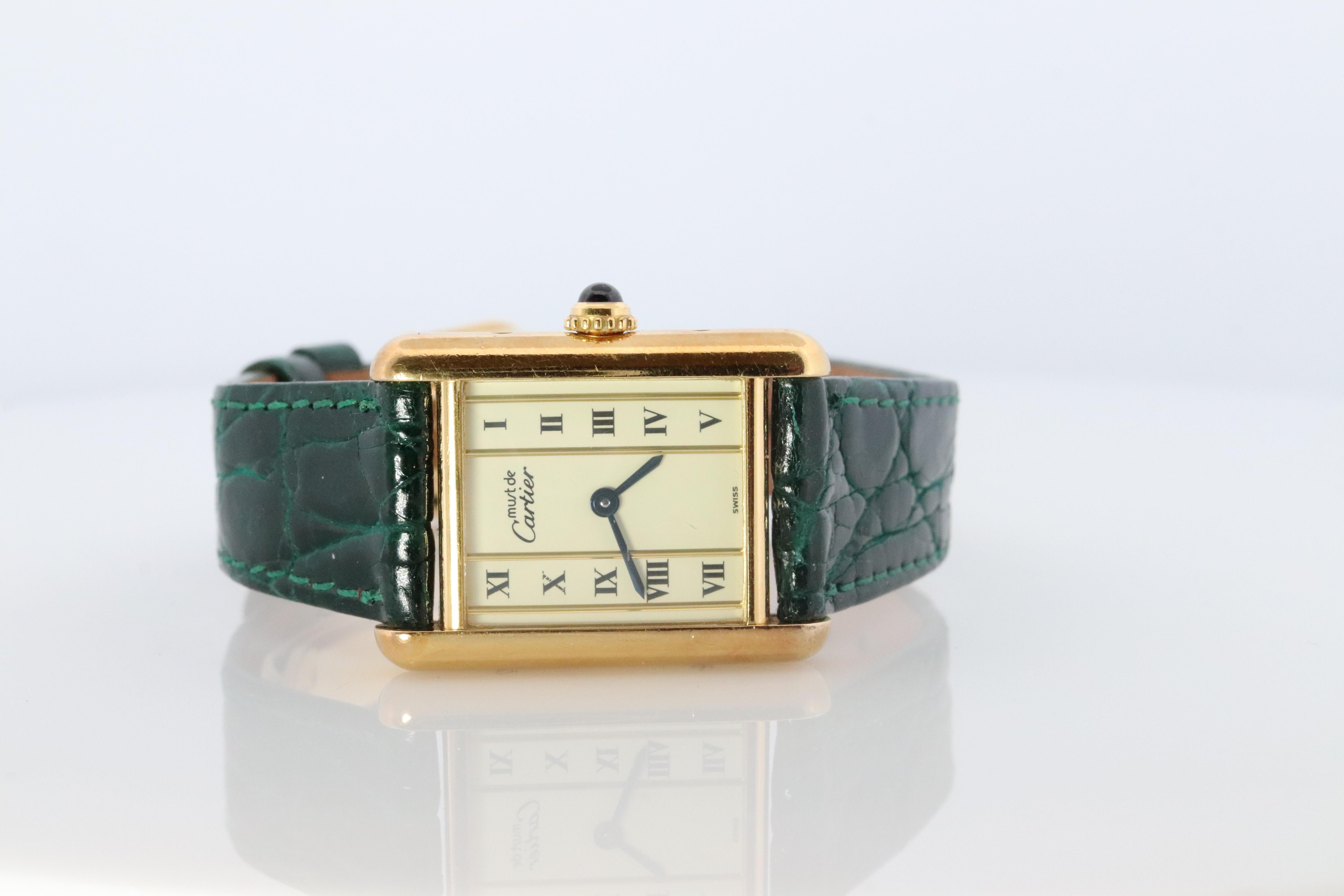 Reloj Vintage Must de Cartier Tank Pillar 5057001 Dial Vermeil ARGENT Small Tank en Bueno estado para la venta en Port Charlotte, FL