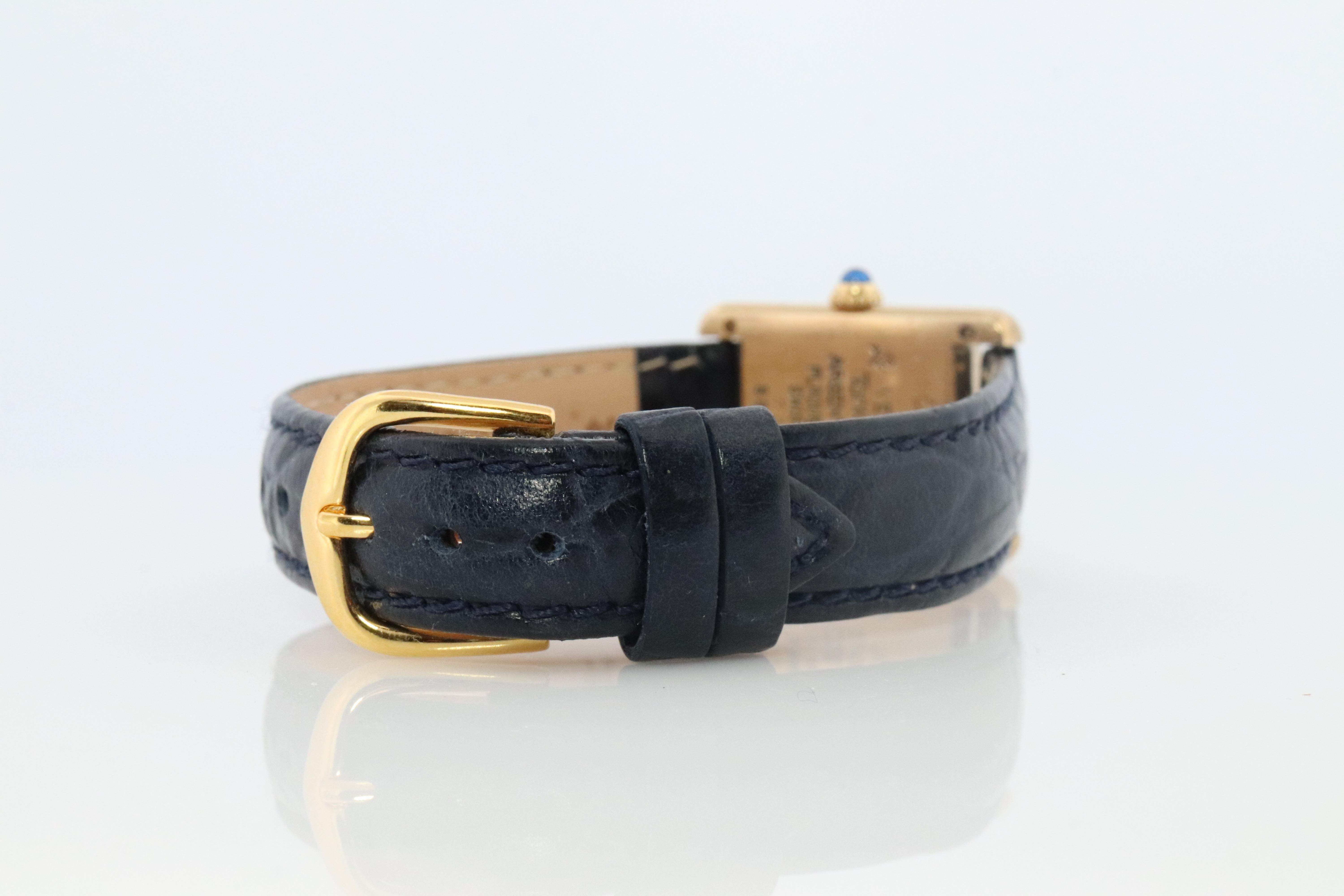 Reloj Vintage Must de Cartier Tank Pillar 5057001 Dial Vermeil ARGENT Small Tank en venta 1
