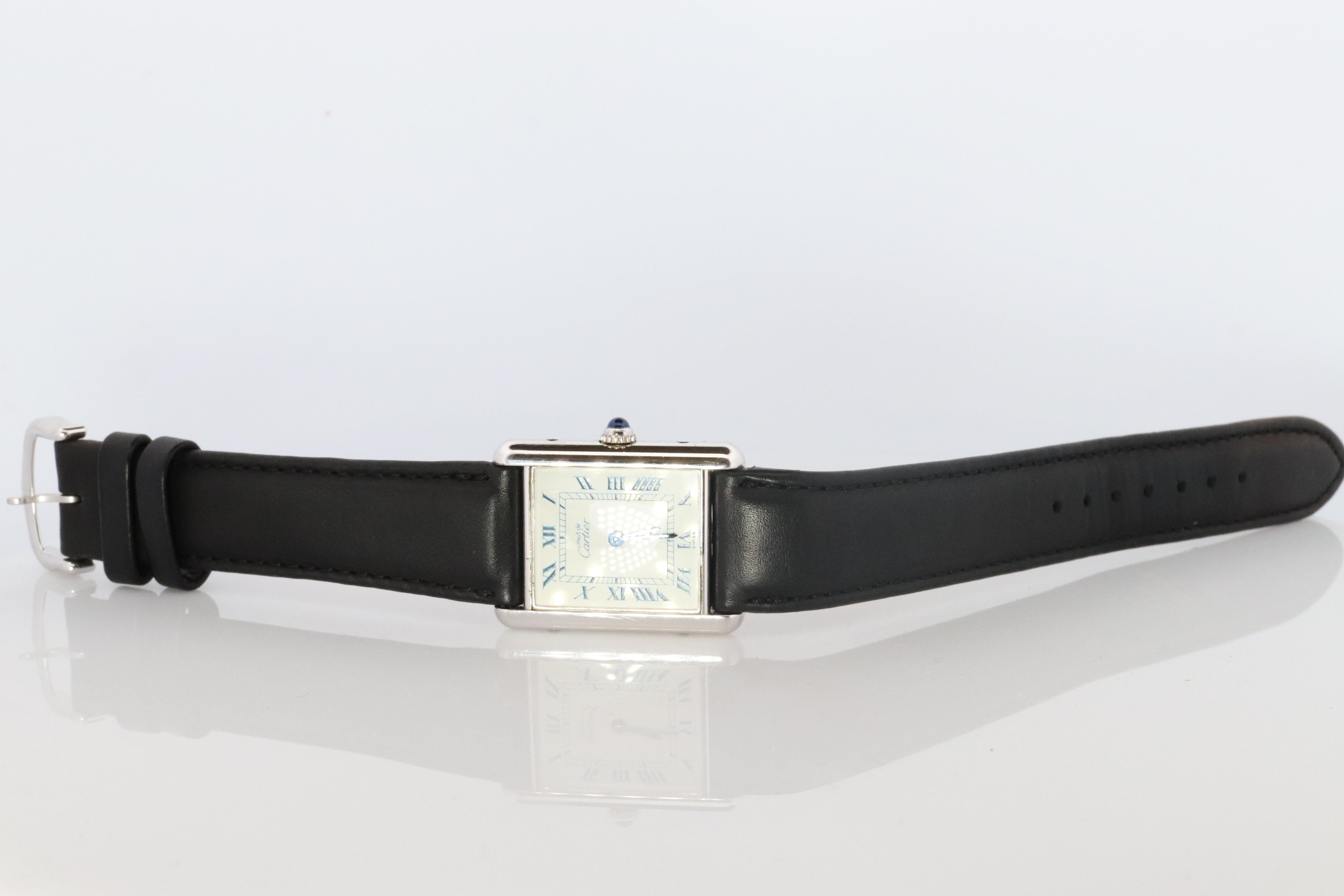 Reloj Must de Cartier Vintage. 925 Sterling 690006 Blanco Esfera Azul Tanque en venta 2