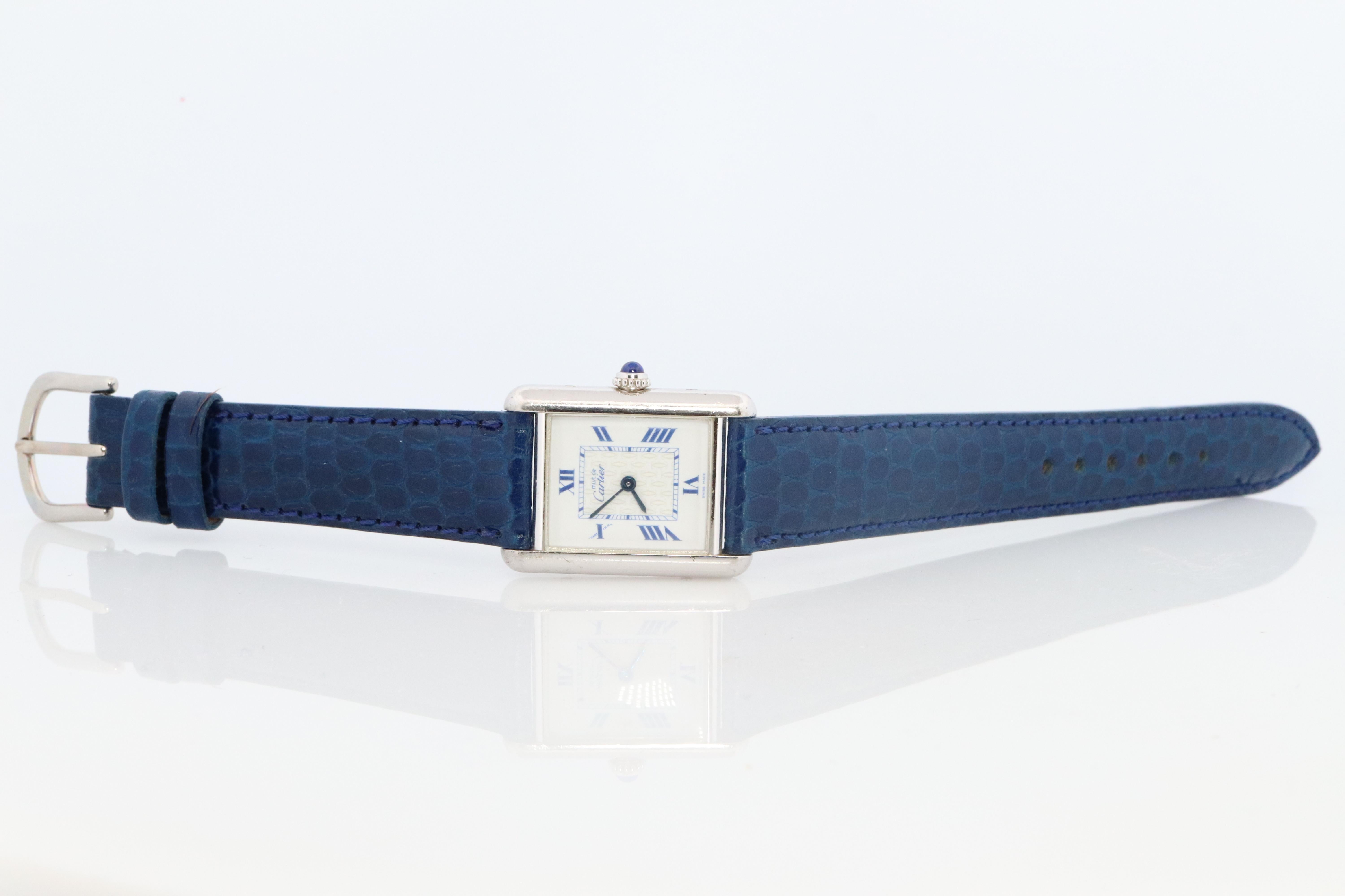 Orologio da serbatoio Must de Cartier d'epoca. 925 Vermeil ARGENT 2416 Serbatoio con quadrante blu in vendita 1