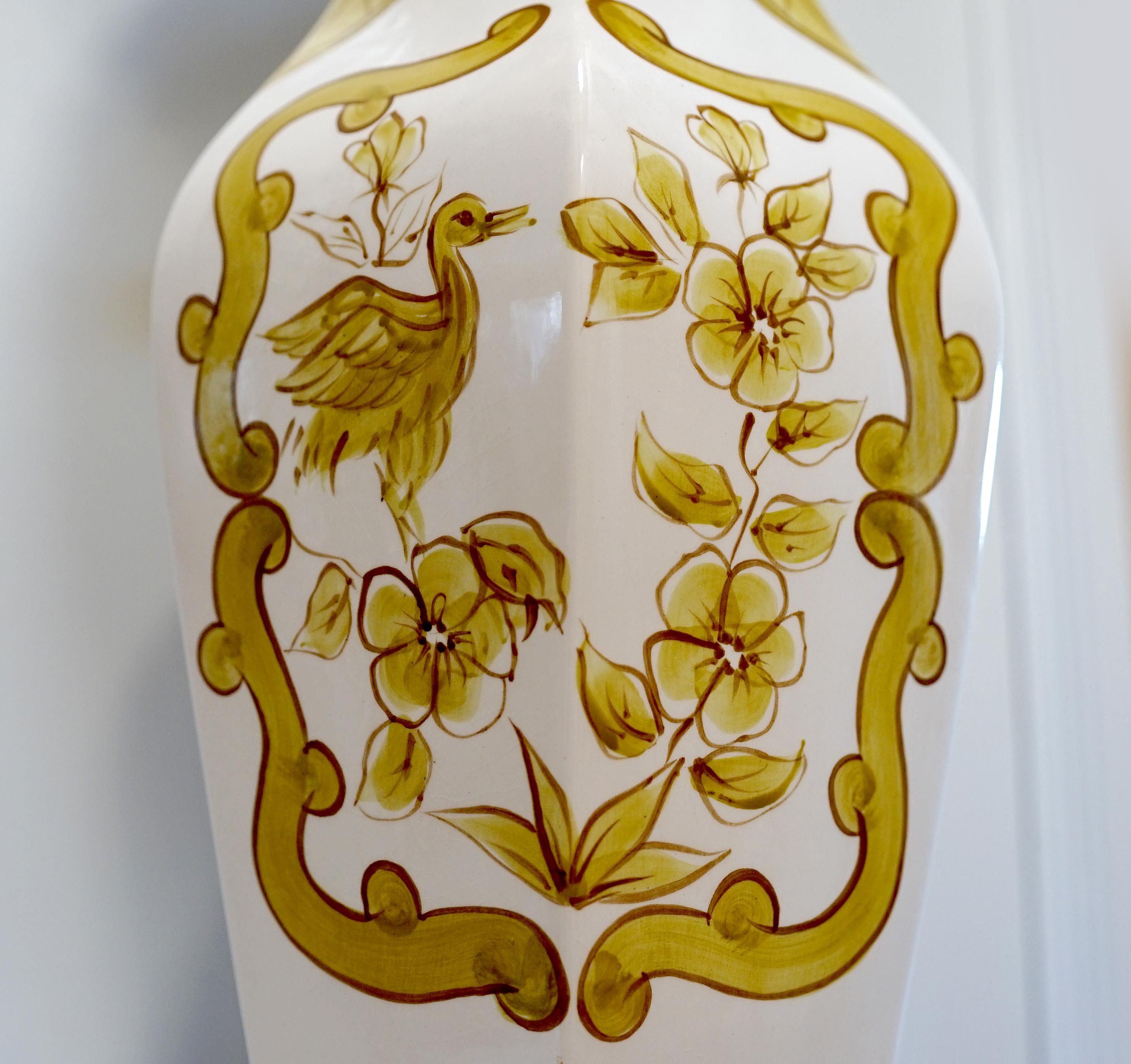 Ceramic Vintage Muted Gold and White Hand Painted Hexagonal Shaped Table Lamp For Sale