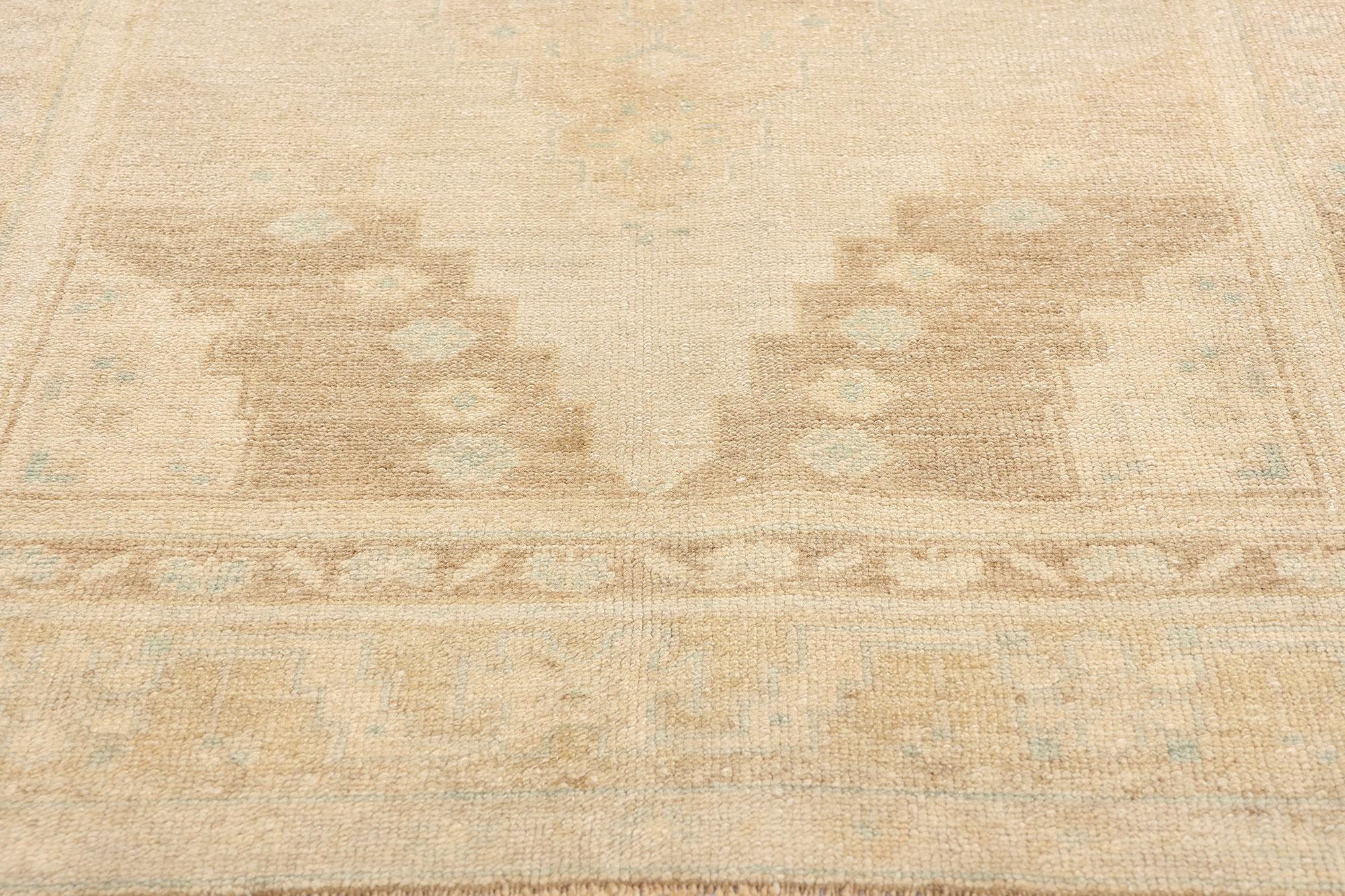 Vintage Turkish Oushak Rug, Subtle Shibui Meets Quiet Sophistication In Good Condition For Sale In Dallas, TX