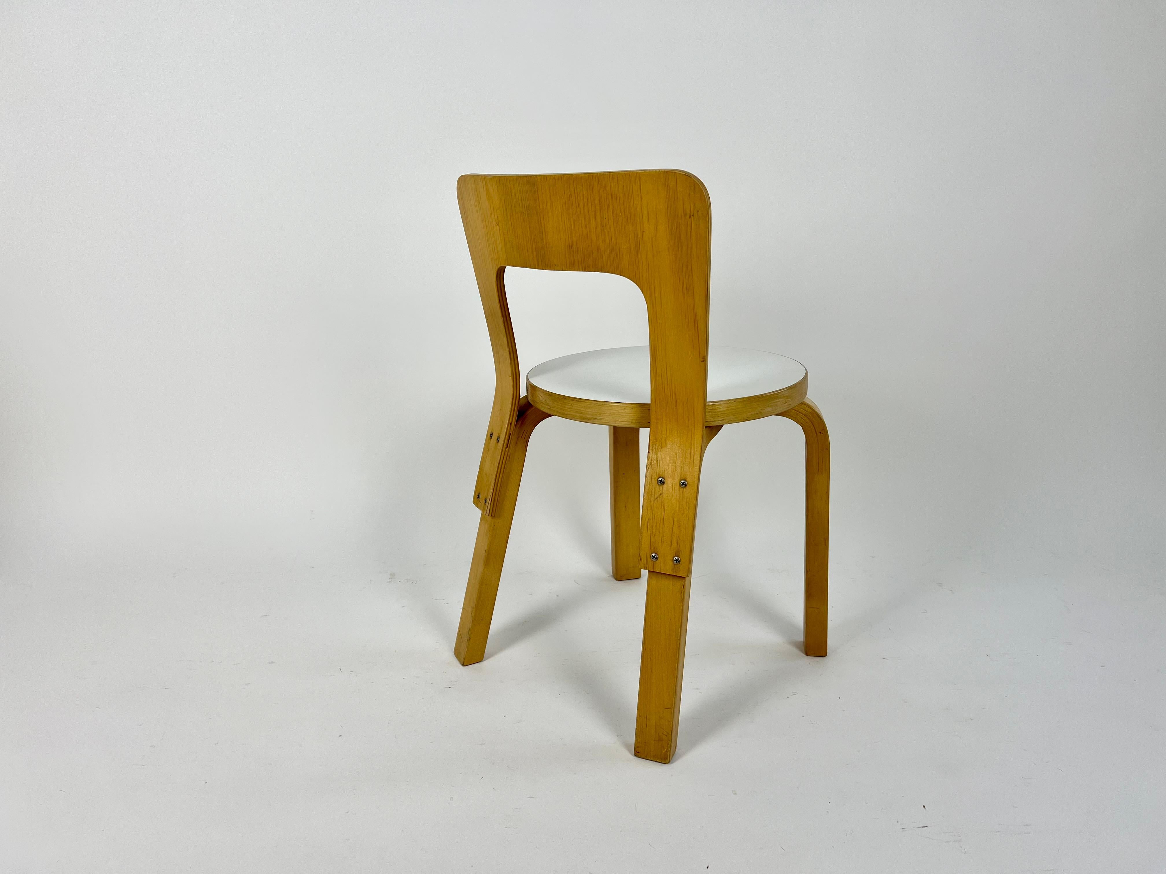 Vintage N65 children's chairs by Alvar Aalto for Artek, Finland 1960-70 For Sale 1
