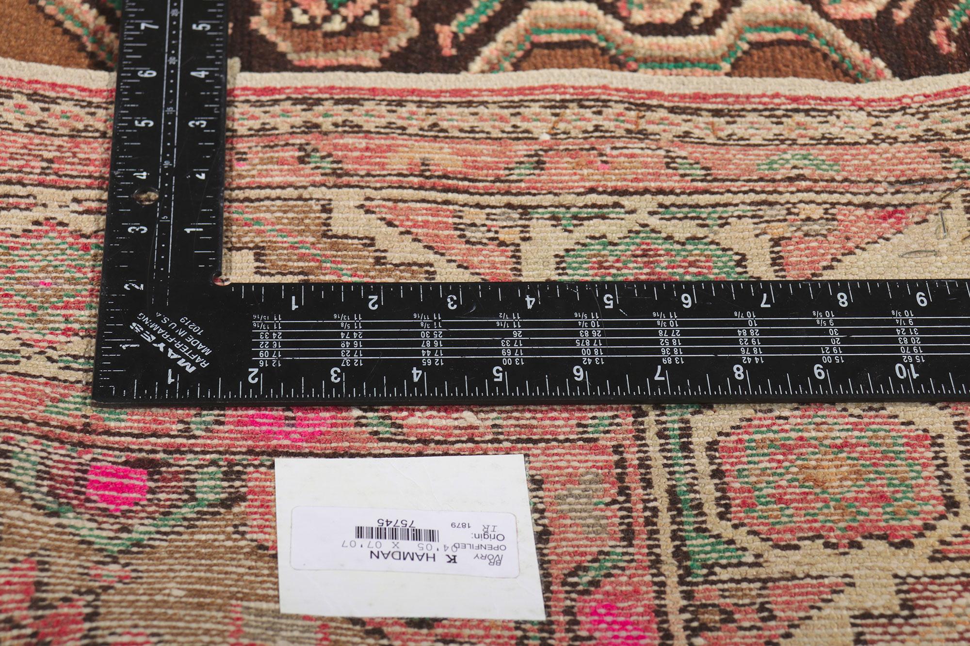 Persischer Nahavand-Hamadan-Teppich aus den 1940er Jahren mit Tribal-Stil (20. Jahrhundert) im Angebot