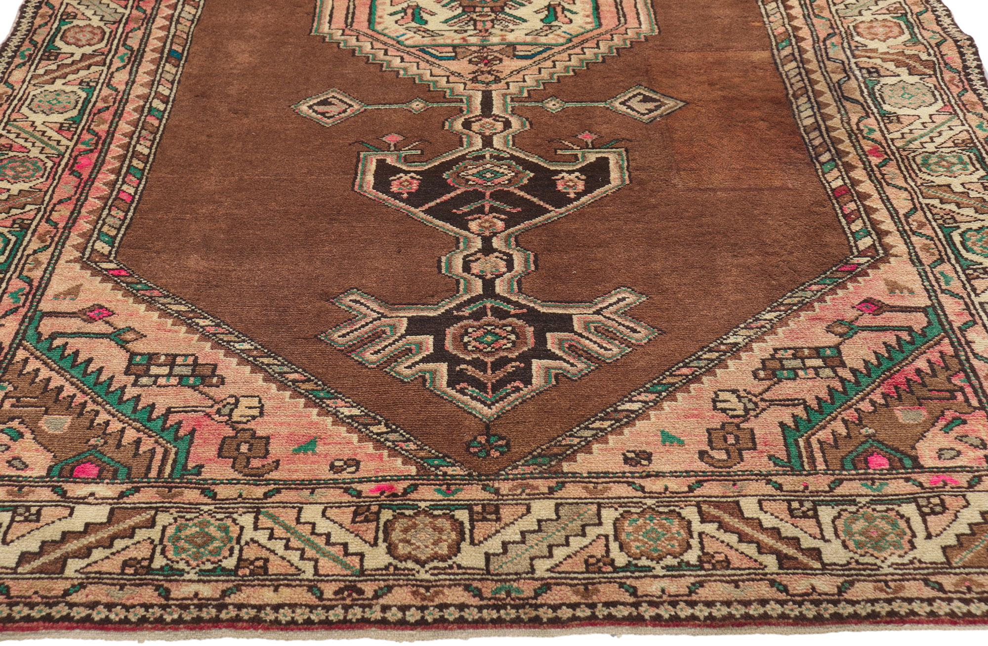 Persischer Nahavand-Hamadan-Teppich aus den 1940er Jahren mit Tribal-Stil (Handgeknüpft) im Angebot