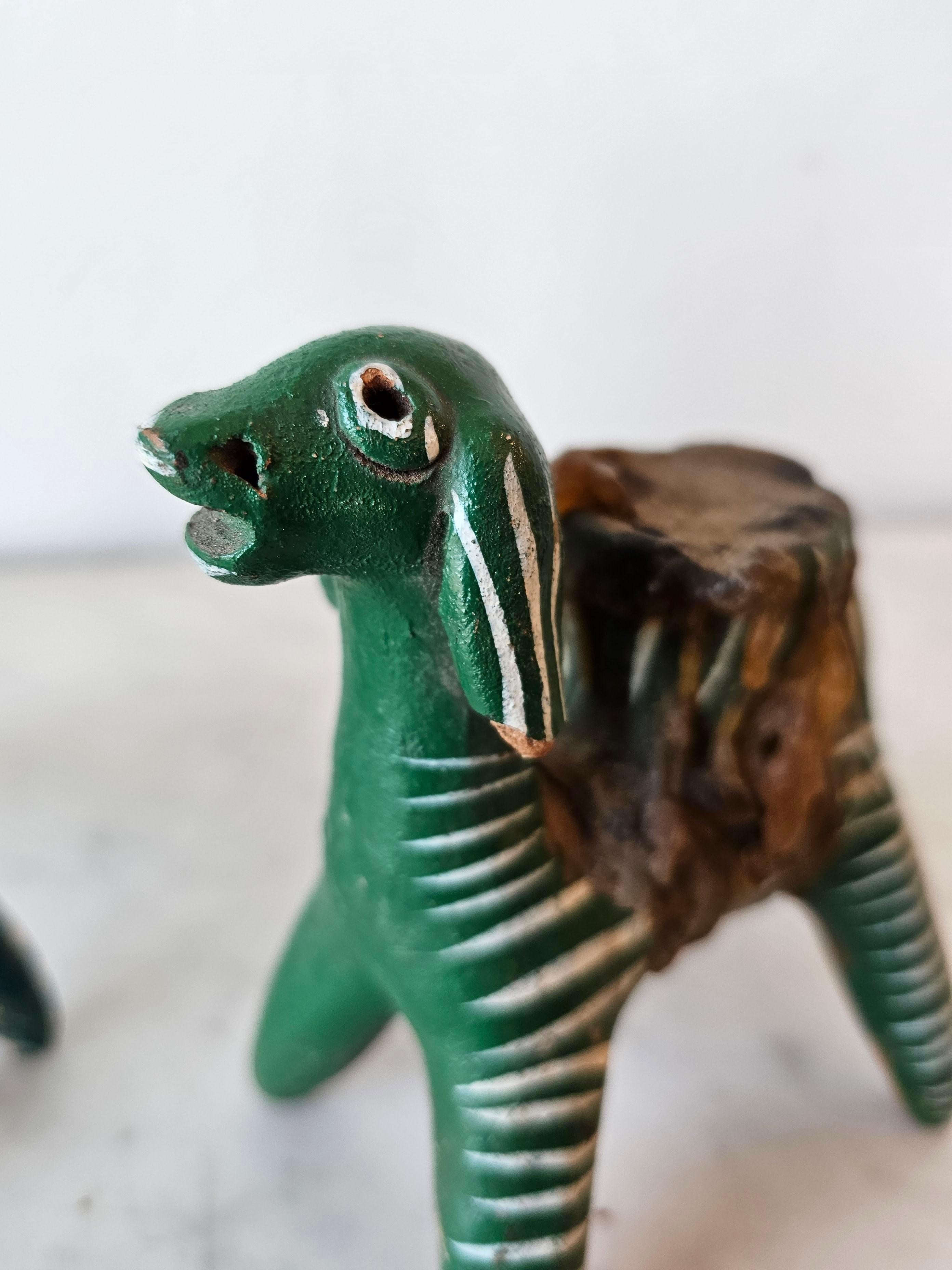 Vintage Nahua-Kerzenhalter mit Tieren aus mexikanischer Volkskunst, Chililico Hidalgo, Nahua-Keramik im Angebot 1