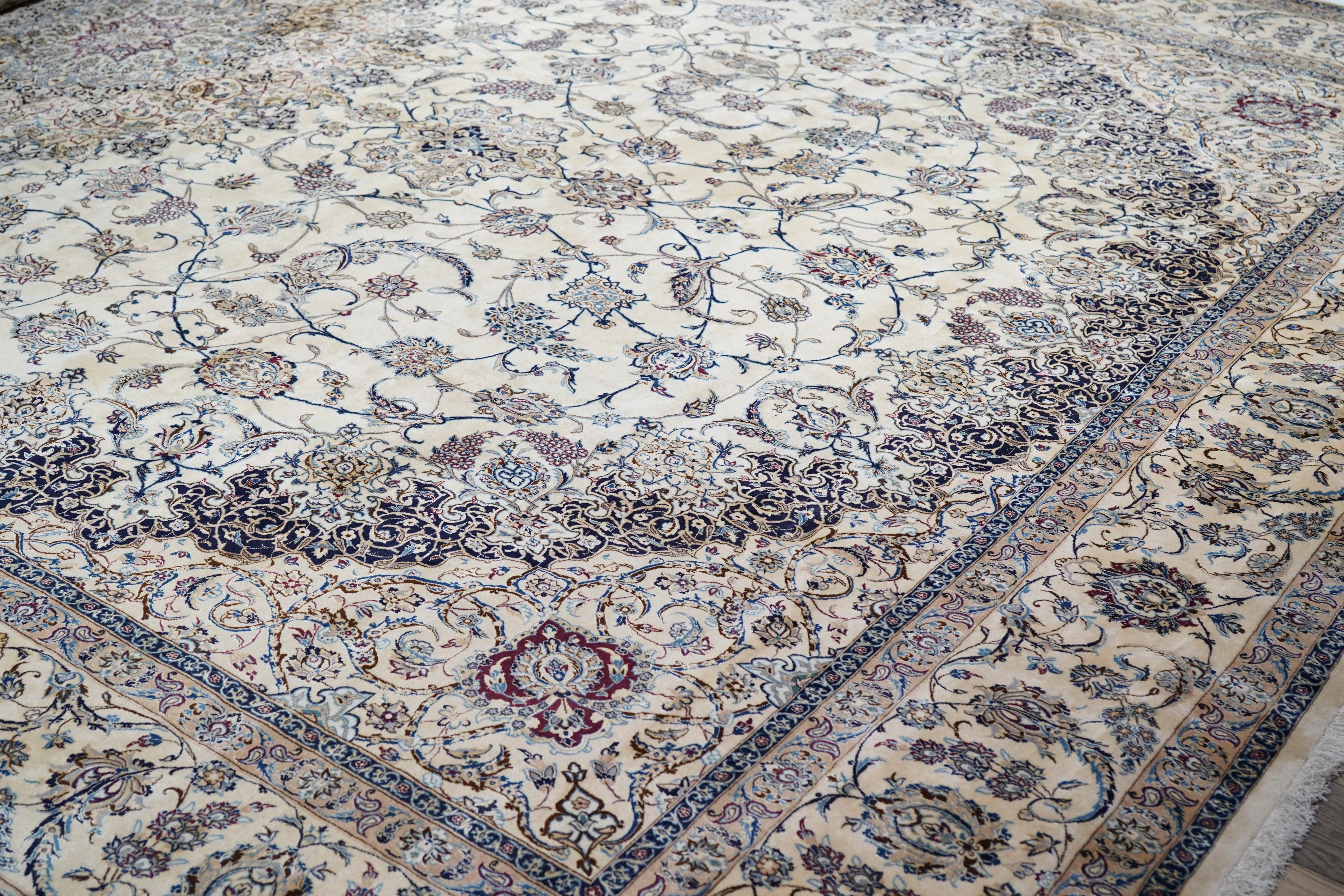Vintage Nain-Teppich 12'9'' x 19'10'' im Angebot 4