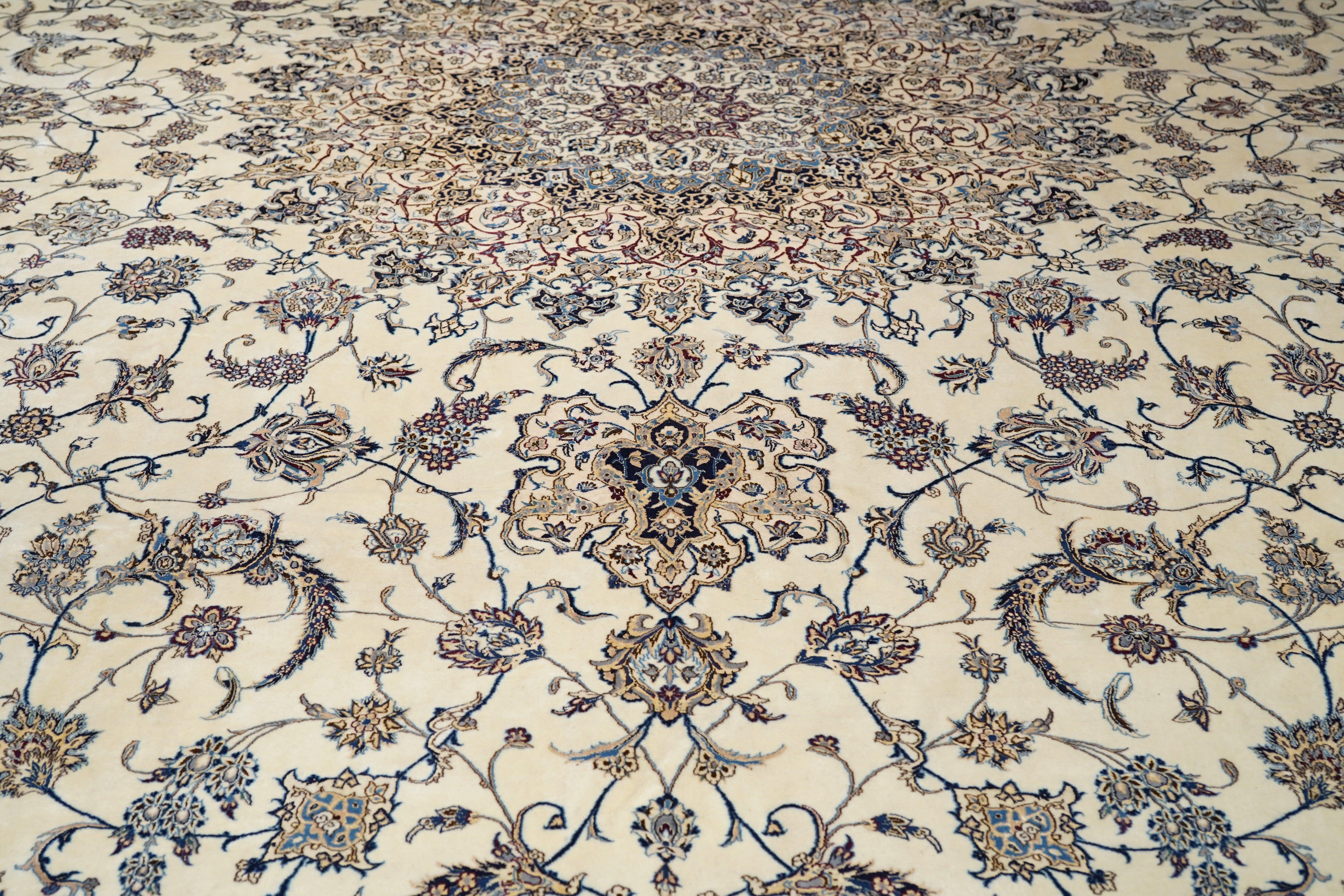 Vintage Nain-Teppich 12'9'' x 19'10'' im Angebot 1