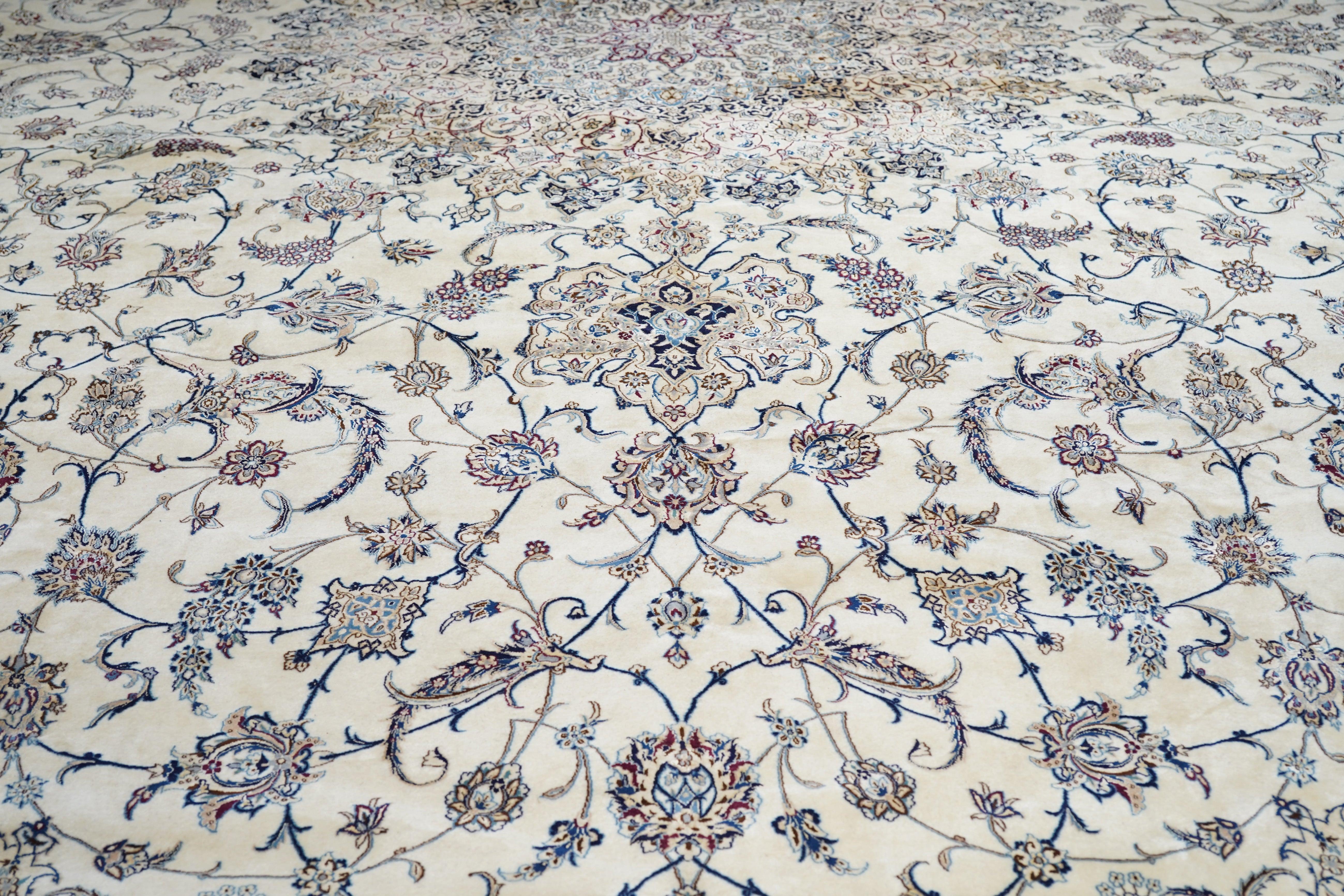 Vintage Nain-Teppich 12'9'' x 19'10'' im Angebot 3