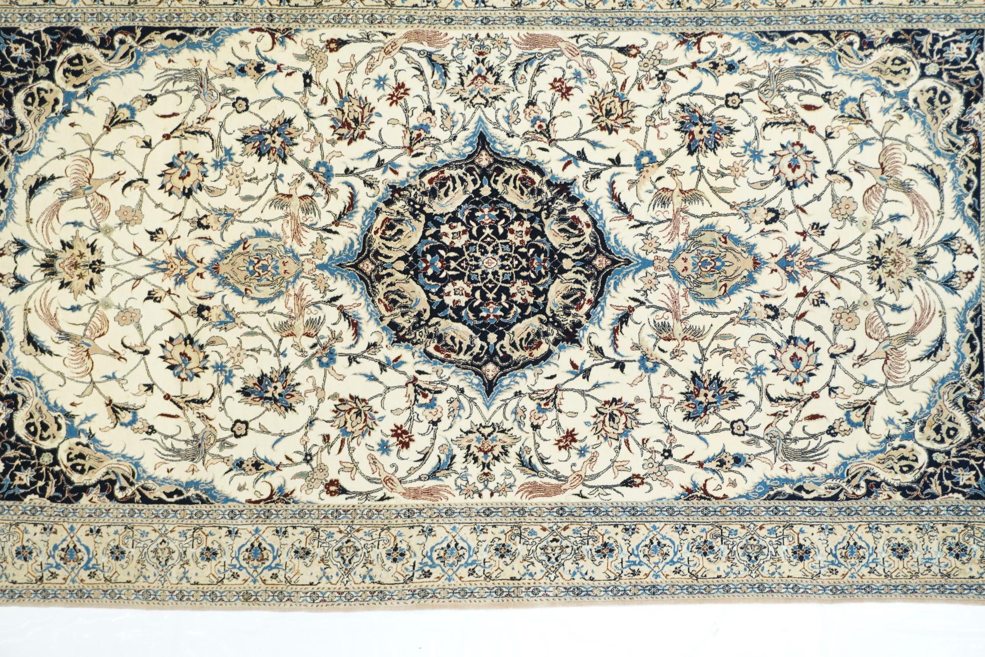Vintage Nain Rug In Good Condition For Sale In New York, NY