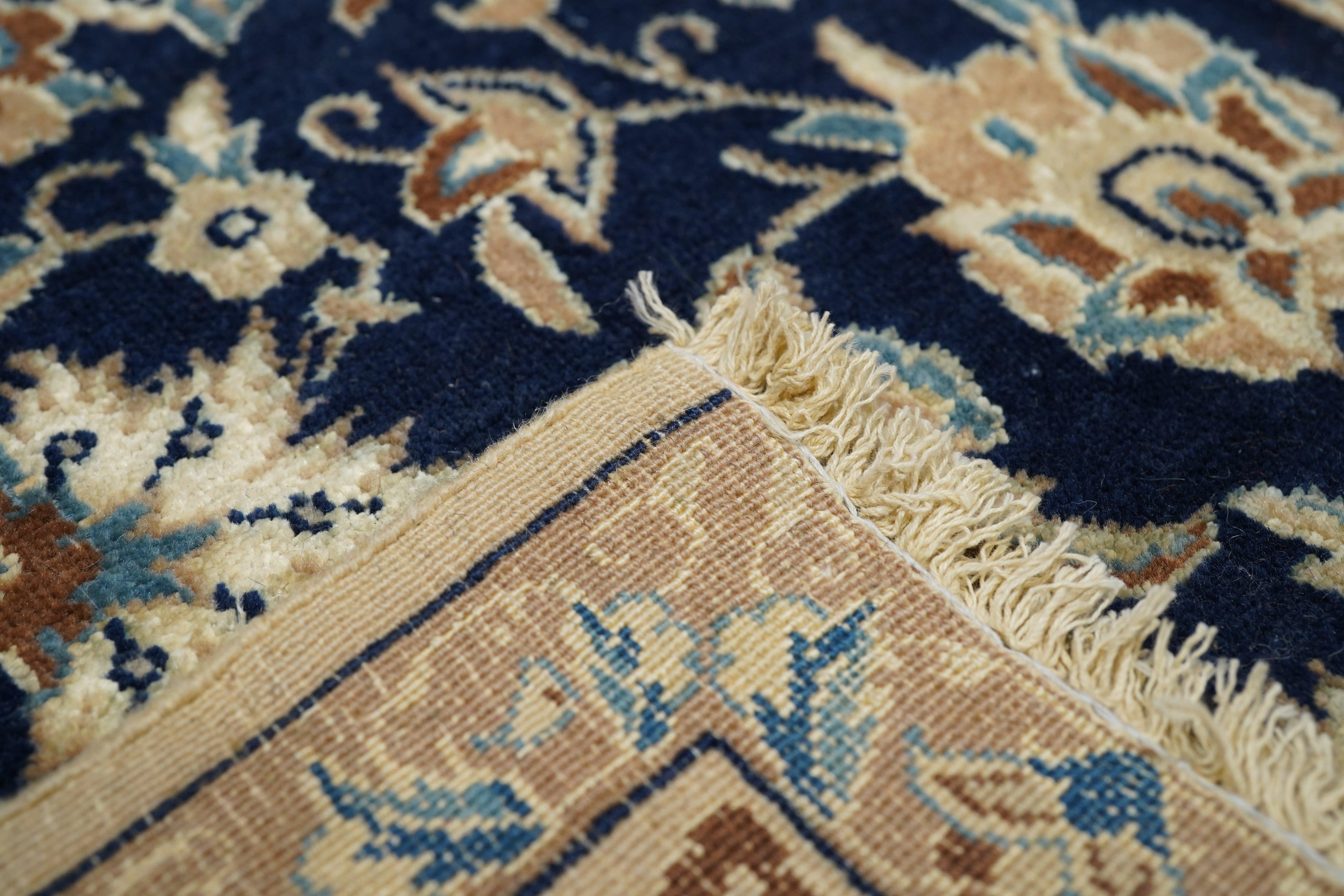 Vintage Nain Rug 4'5'' x 7'4'' For Sale 3