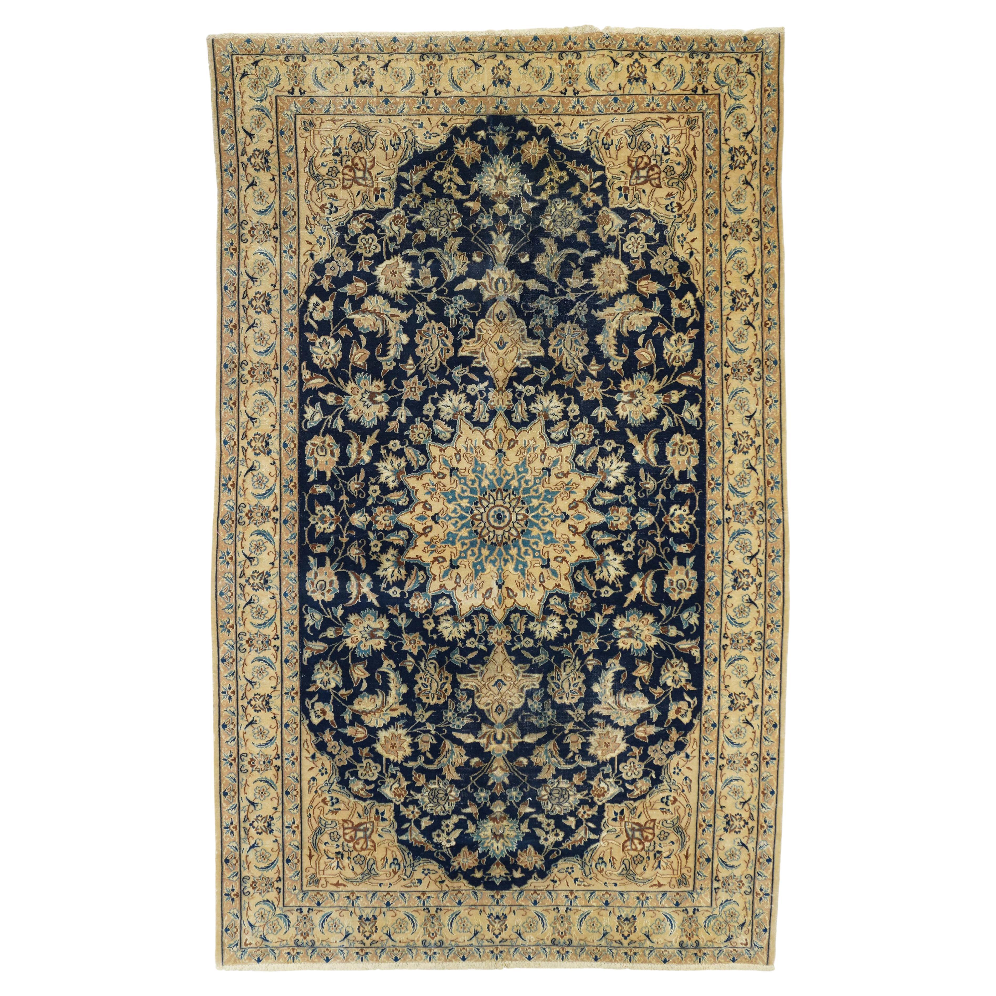 Vintage Nain Rug 4'5'' x 7'4'' For Sale