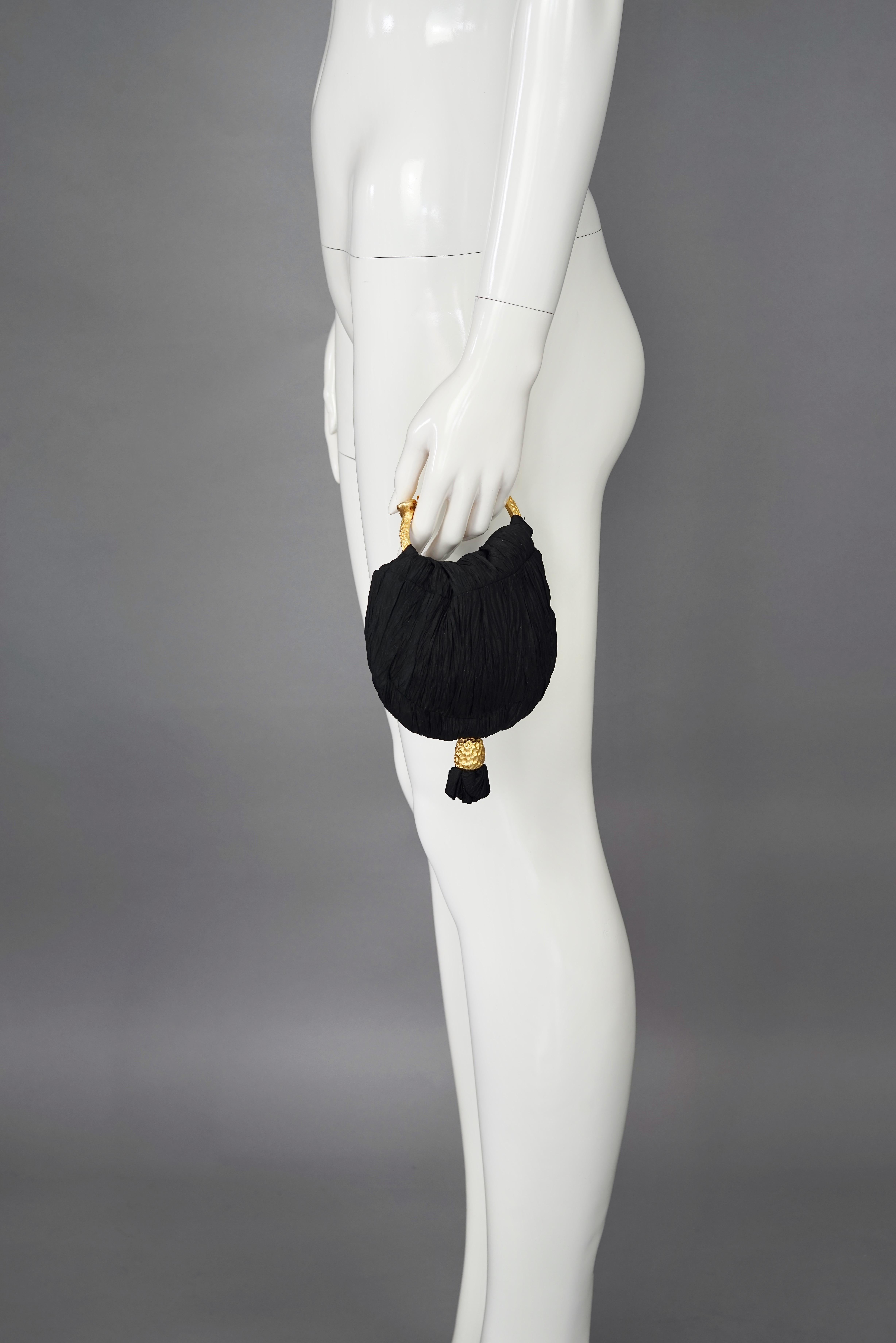 Bolso Vintage NANCY BACICH Plisado Estilizado Pulsera Negro