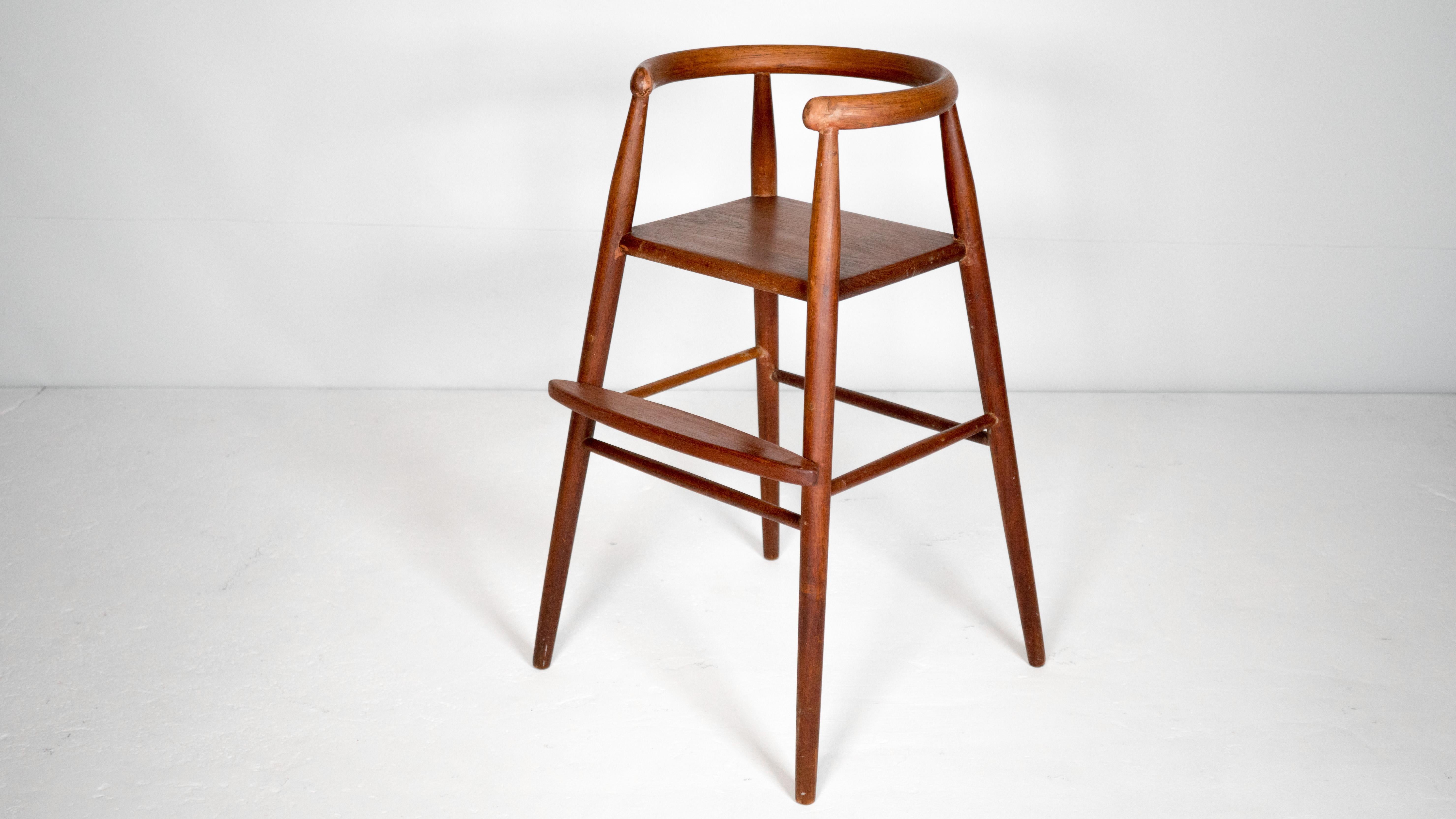 Vintage Nanna Ditzel 'Model 115' Teak Child’s High Chair For Sale 1