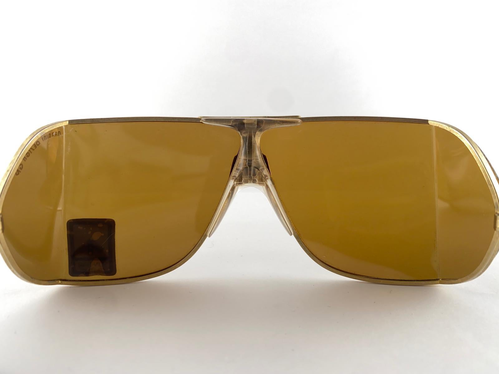 Women's or Men's Vintage Nannini Design Wrap Around 1980'S Sunglasses For Sale