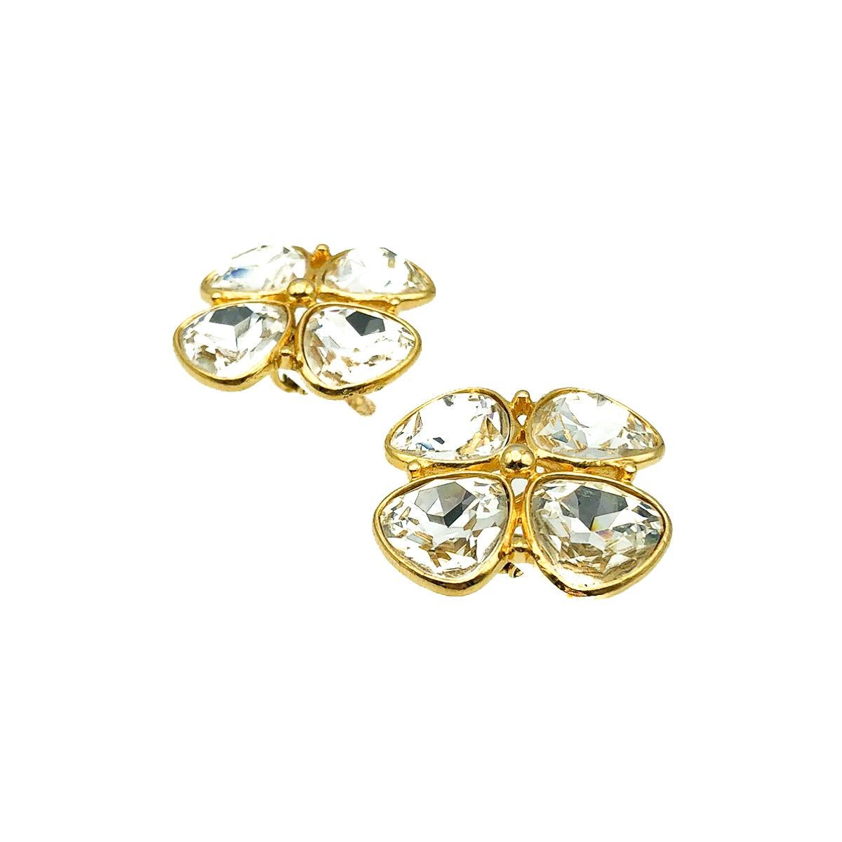 Our Vintage Napier quatre earrings. Featuring four fabulous fancy cut crystals on each ear for a neat yet maximum sparkle. 
Vintage Condition: Very good without damage or noteworthy wear. 
Materials: Gold plated metal, crystal
Signed: