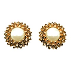 Retro Napier Gold & Pearl Flower Burst Earrings 1980s
