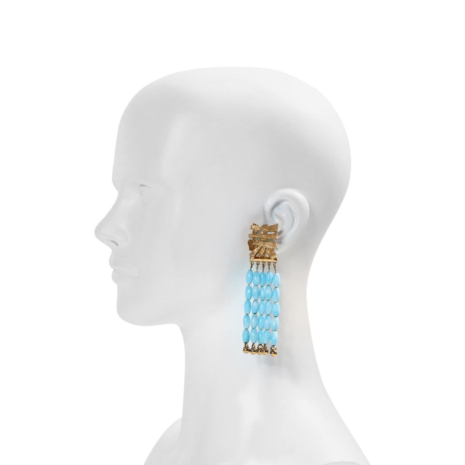 Vintage Napier Book Piece Gold Tone with Faux Turquoise Beads Circa 1970s In Good Condition For Sale In New York, NY