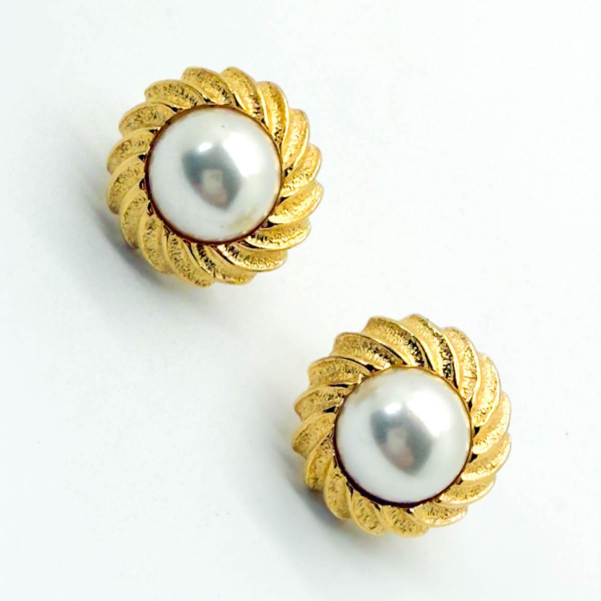 Pendientes vintage Napier de perlas onduladas años 80 en Bueno estado para la venta en Wilmslow, GB