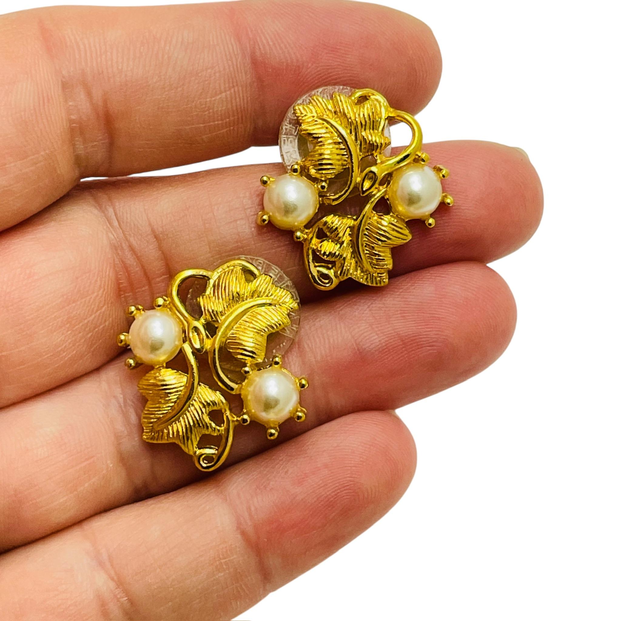 Women's Vintage NAPIER signed gold tone pearl pierced designer earrings For Sale