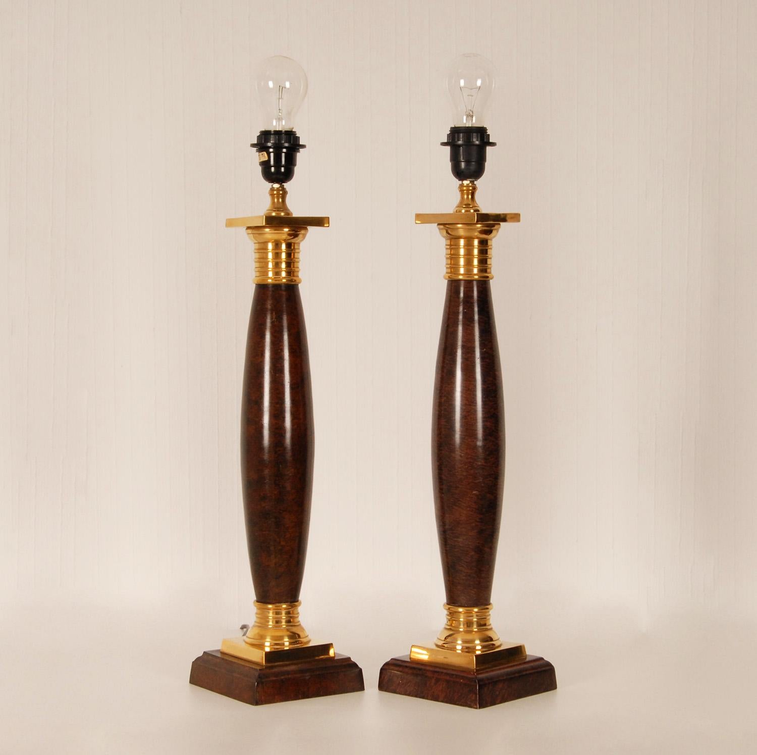 Patiné Paire de lampes de bureau à colonne napoléoniennes vintage en bois de rose doré et bronze doré en vente