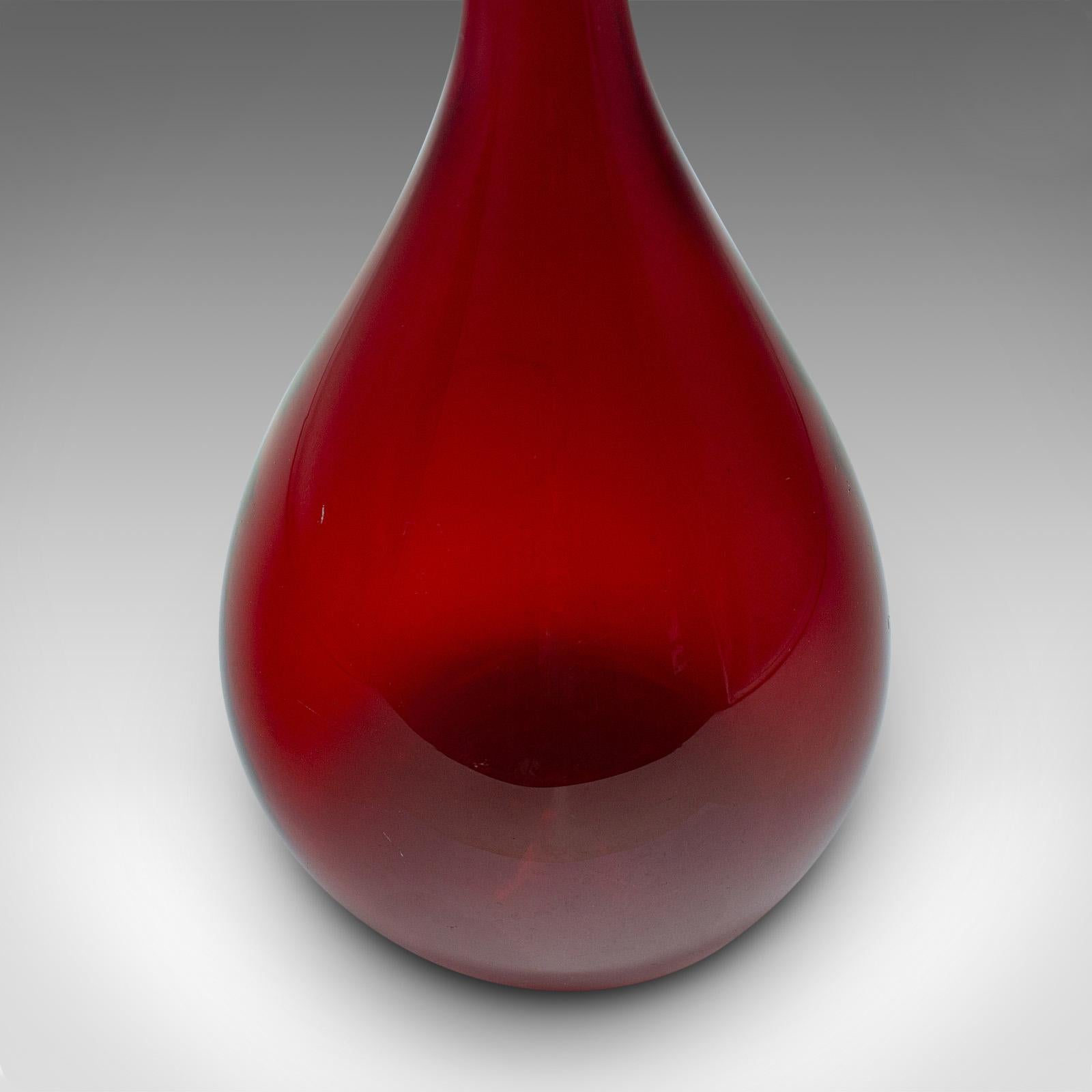 Vaso d'epoca a stelo stretto, scandinavo, vetro decorativo, manica di pose, C.C. 1960 in vendita 3