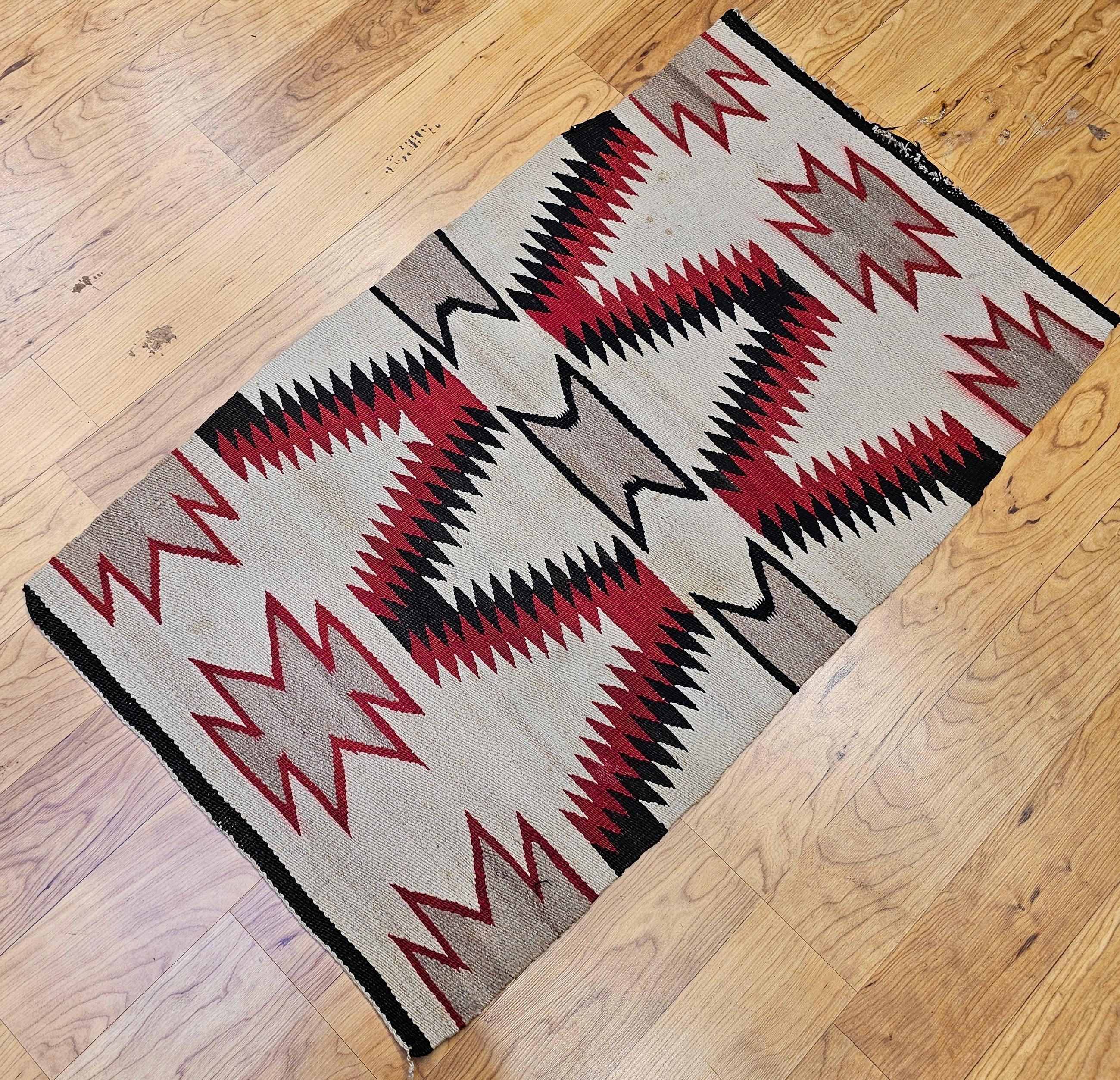 Vintage Native American Navajo Area Rug in Eye Dazzler Pattern in Ivory, Red For Sale 6