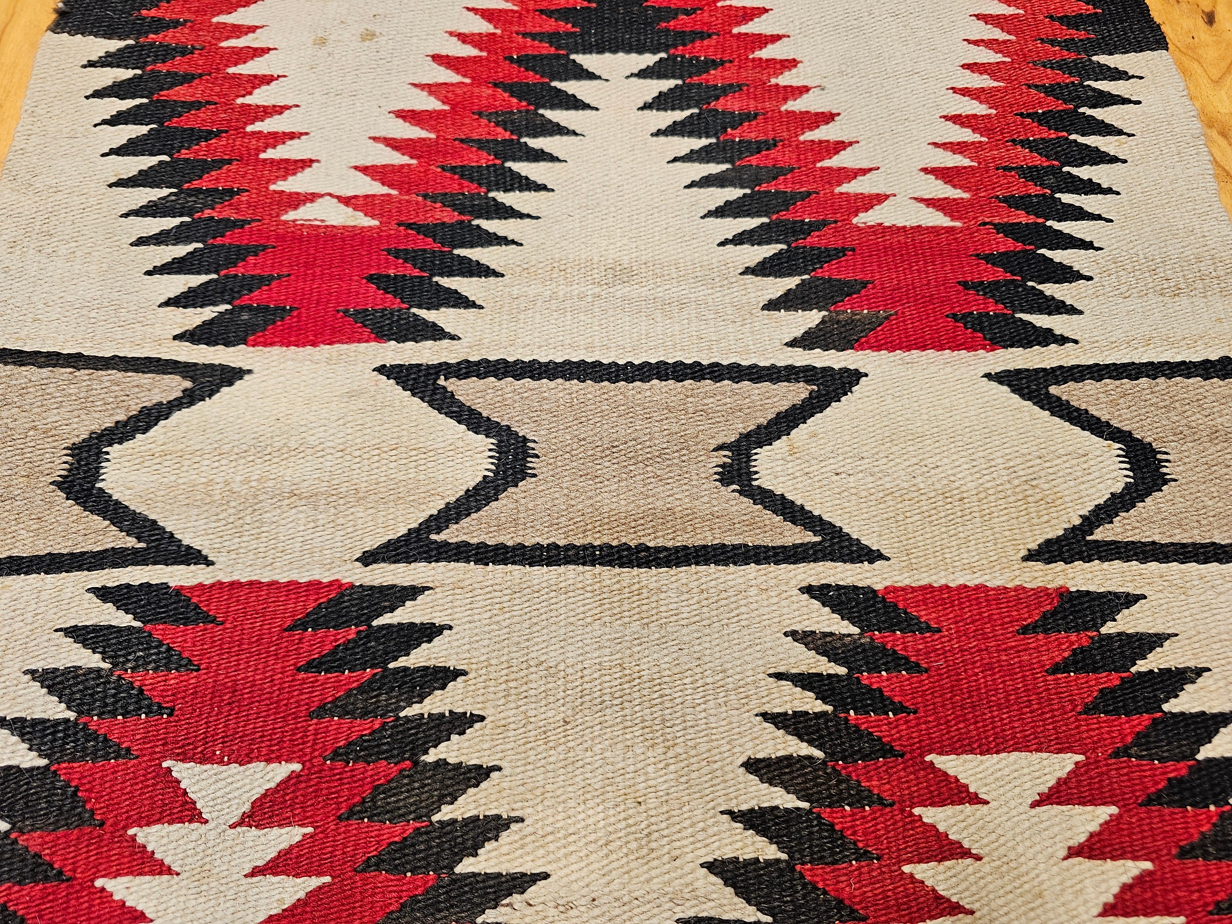 Vintage Native American Navajo Area Rug in Eye Dazzler Pattern in Ivory, Red For Sale 2