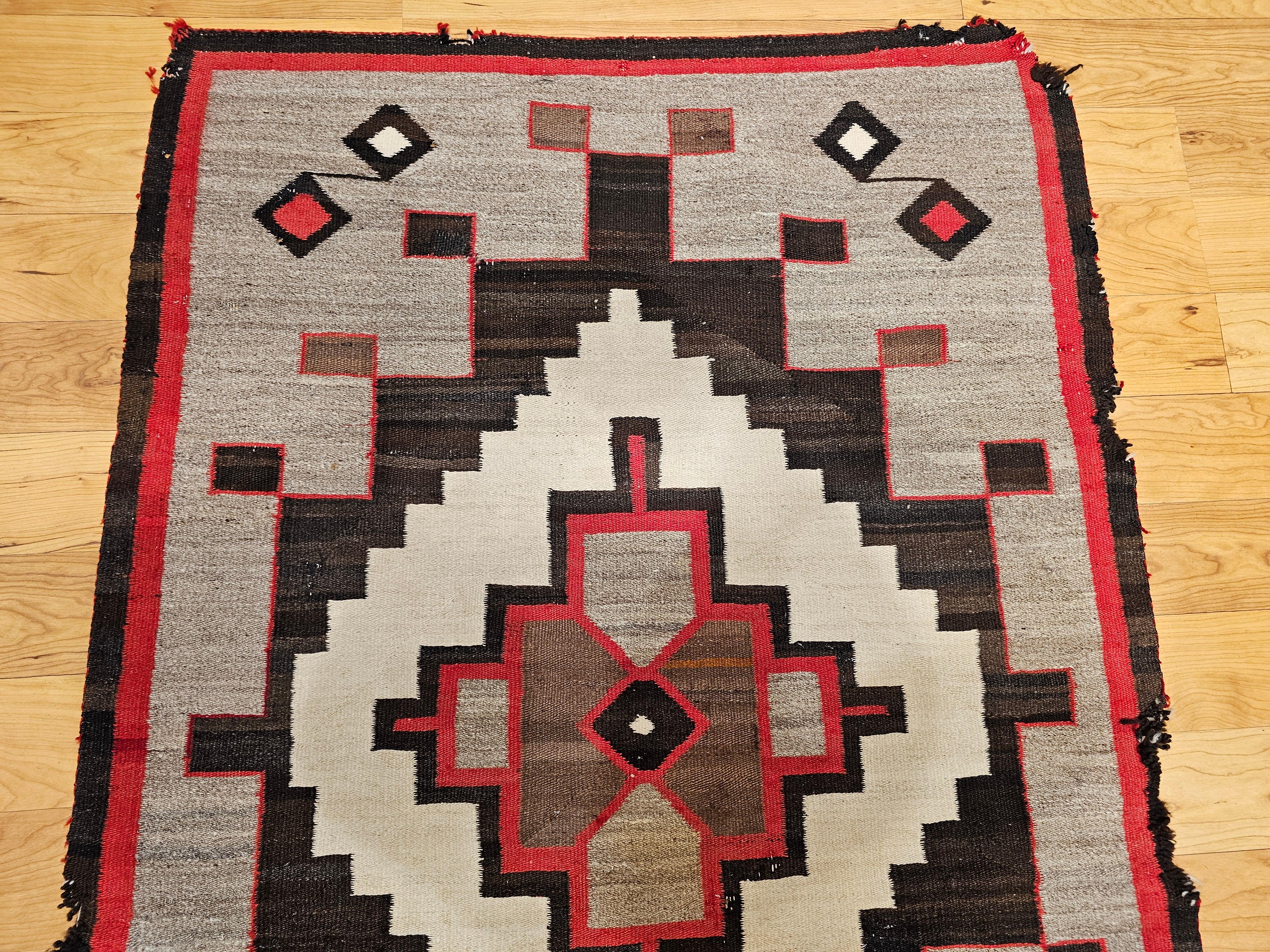 Vintage Native American Navajo Area Rug in Oatmeal, Red, Brown, Gray In Good Condition For Sale In Barrington, IL
