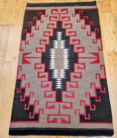 Vintage Native American Navajo Rug, Handwoven Wool, Medallion Pattern, 27” x 44”