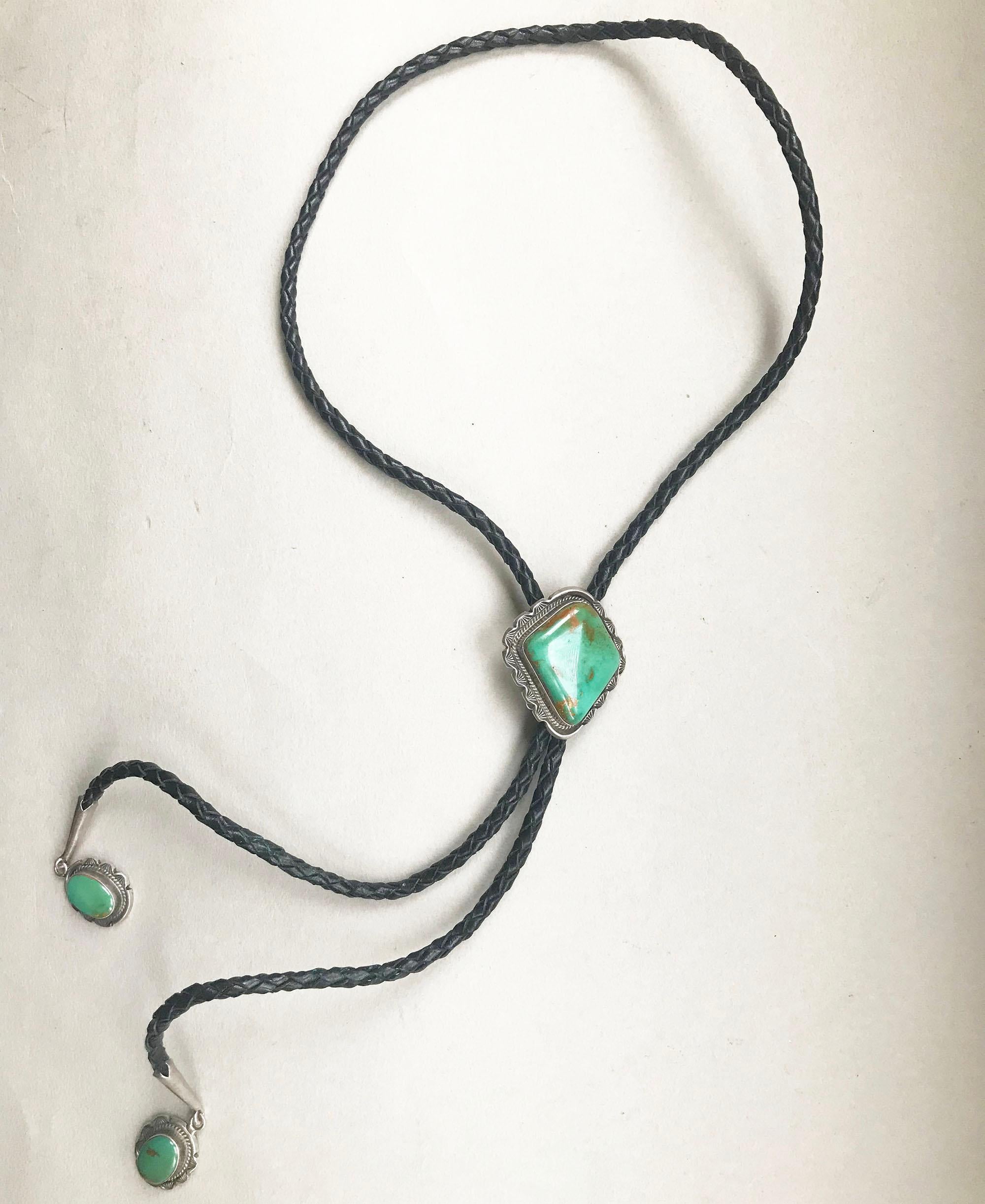 Américain Cravate Bolo amérindienne vintage en argent sterling avec turquoise, cadeaux en vente