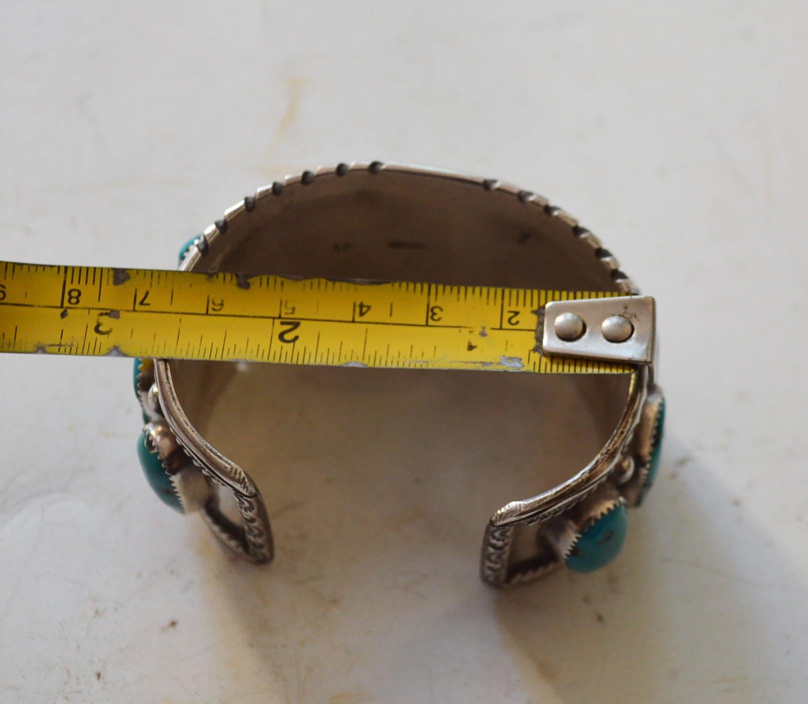 Vintage Native American Navajo Cuff bracelet Turquoise silver In Good Condition In London, GB