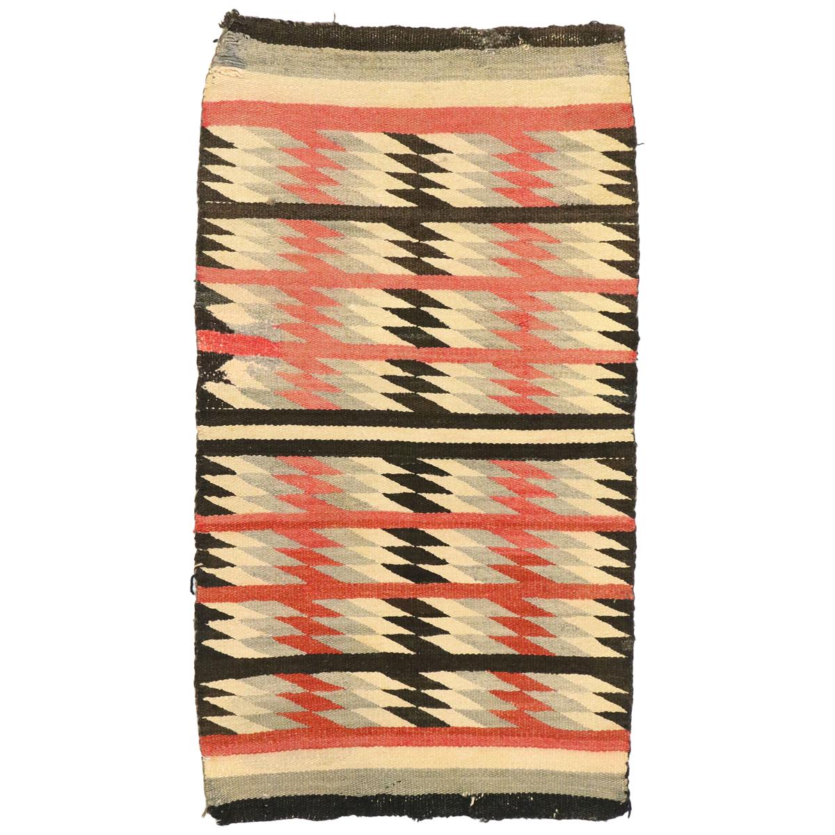 Tpis Kilim Nvjo ncien vec style mérindien En vente sur 1stDibs