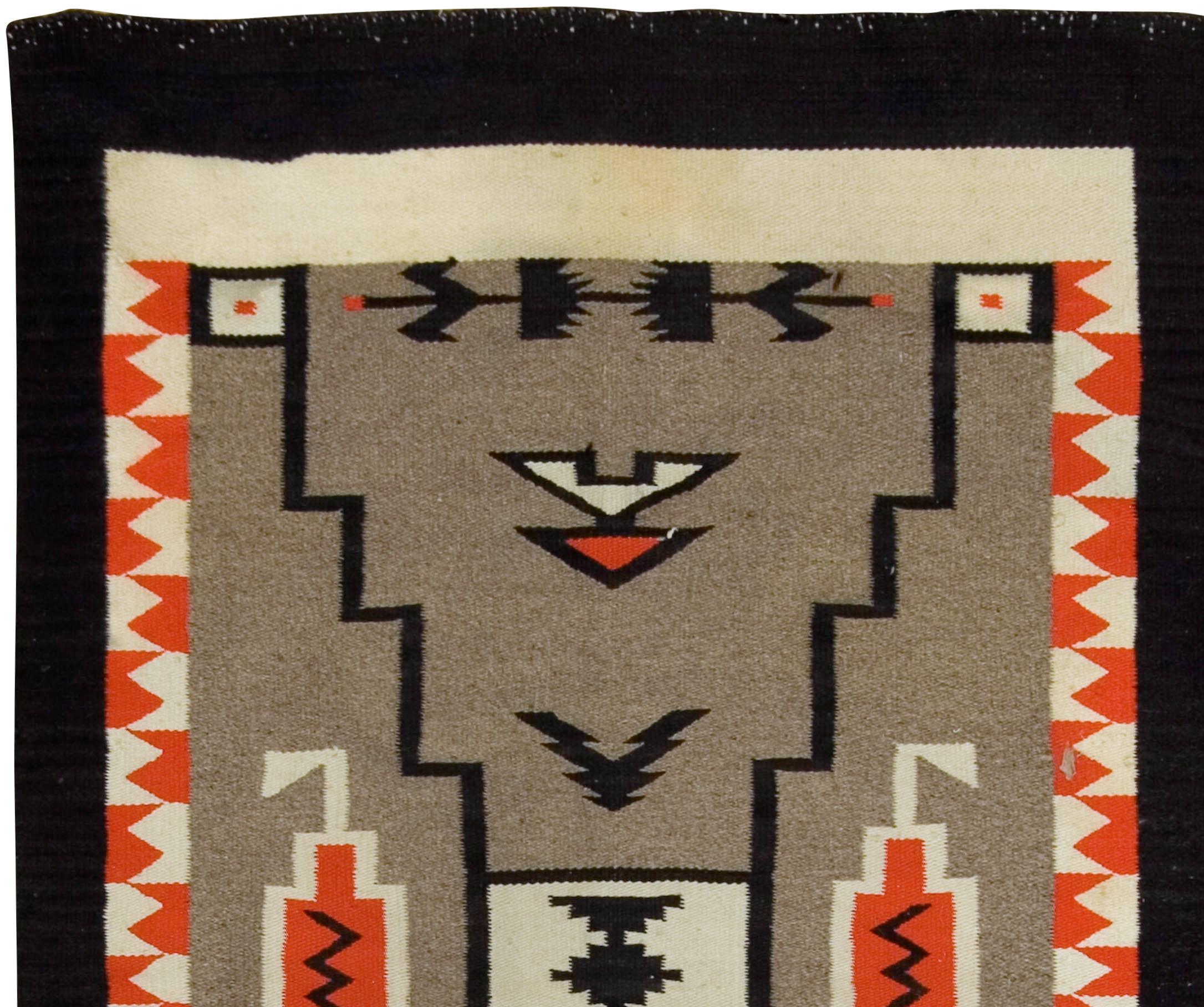 Vintage Native American Navajo Teppich 3'9 X 5'1 (Nordamerikanisch) im Angebot