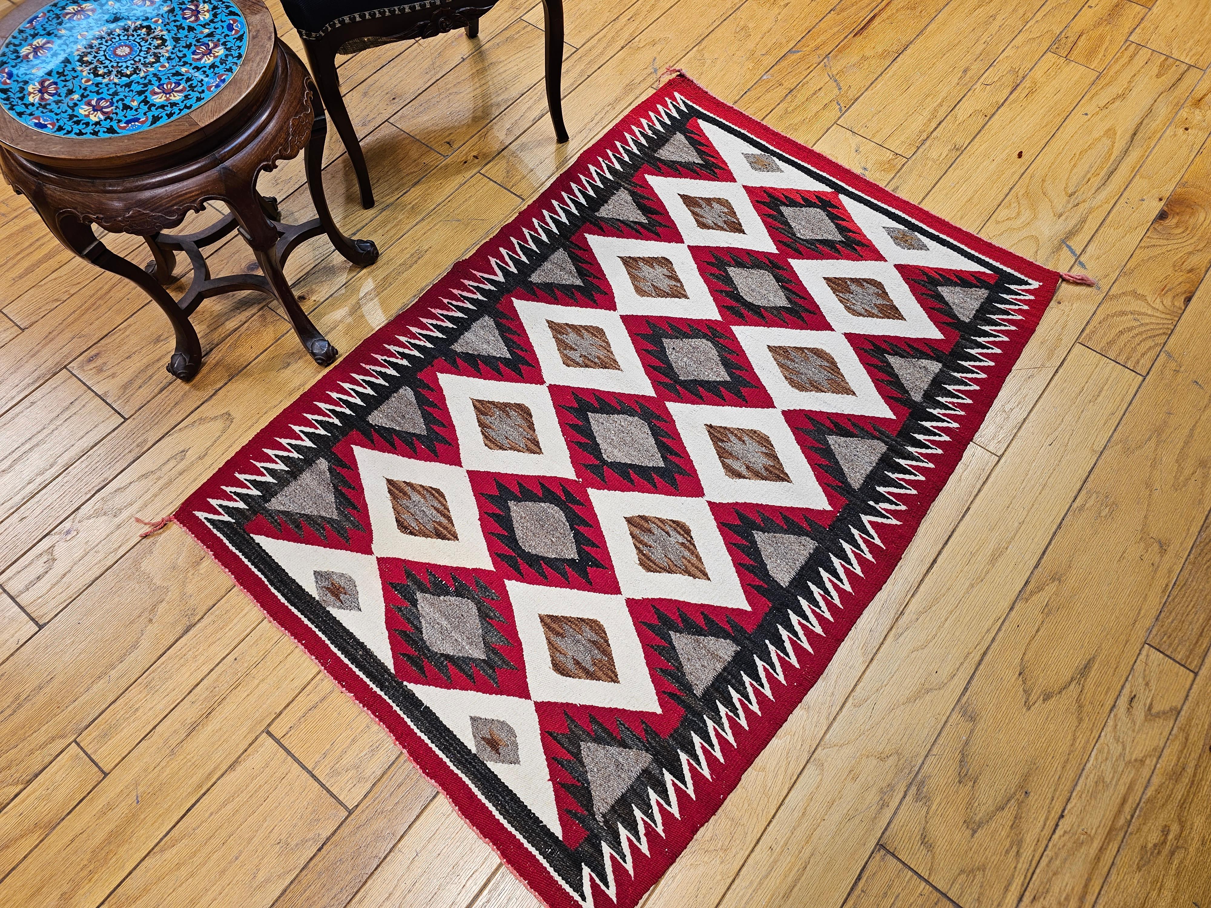 Vintage American Navajo Rug in Eye Dazzler Pattern in Red, Ivory, Gray, Black For Sale 12