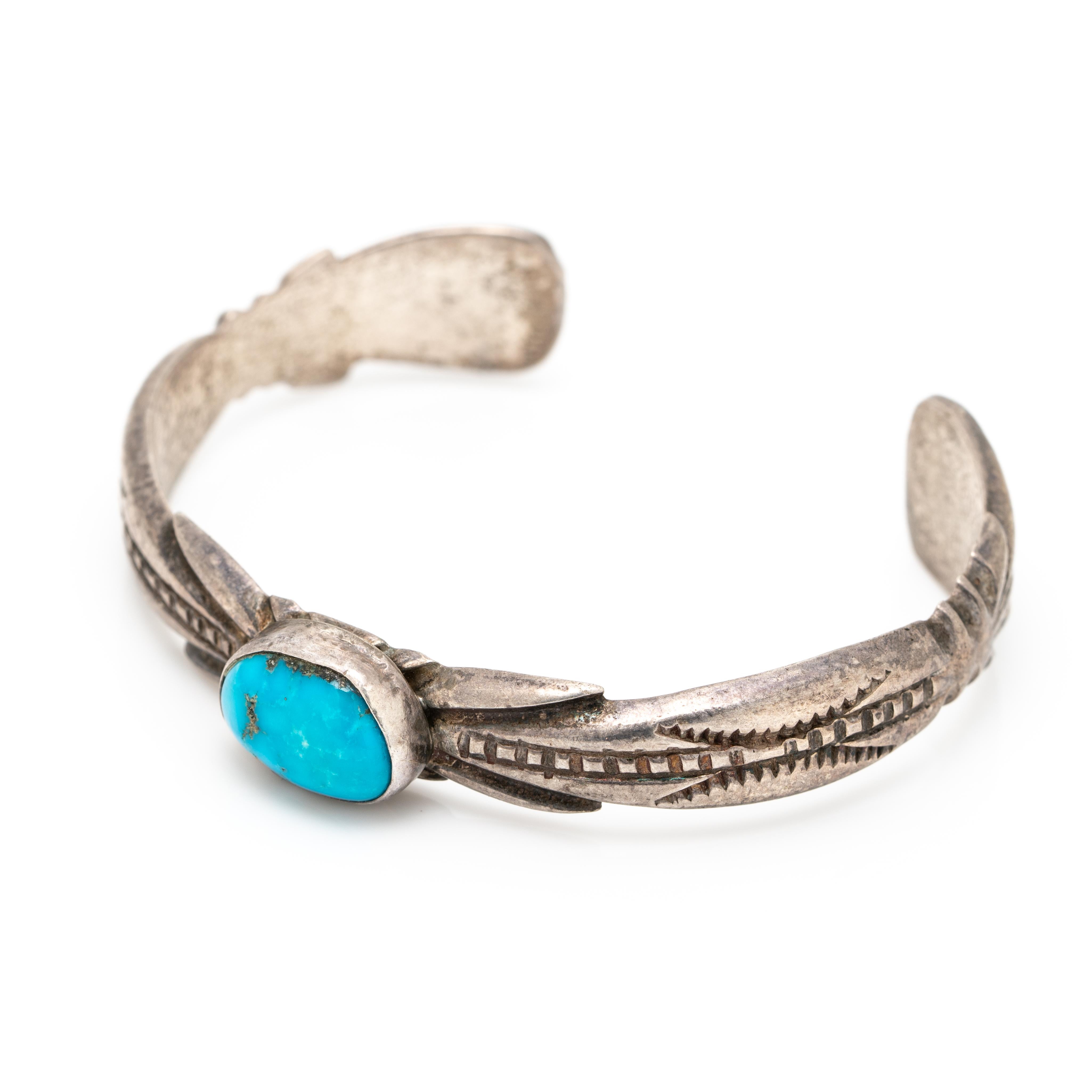 Manchette bracelet amérindienne vintage Navajo en sterling et turquoise Bon état - En vente à New York, NY