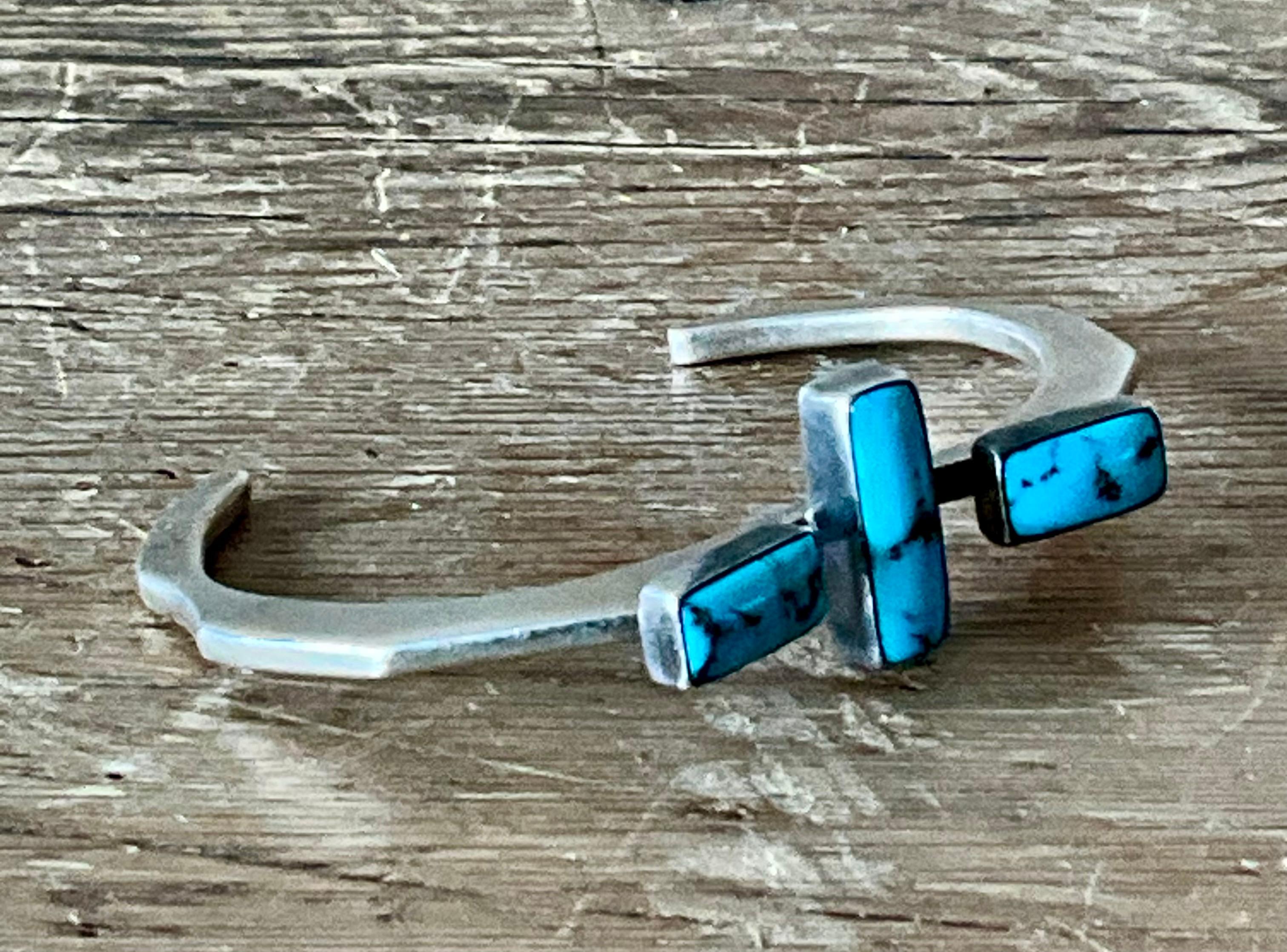 Polsino vintage in argento sterling Navajo con pietre di turchese In condizioni buone in vendita a West Palm Beach, FL