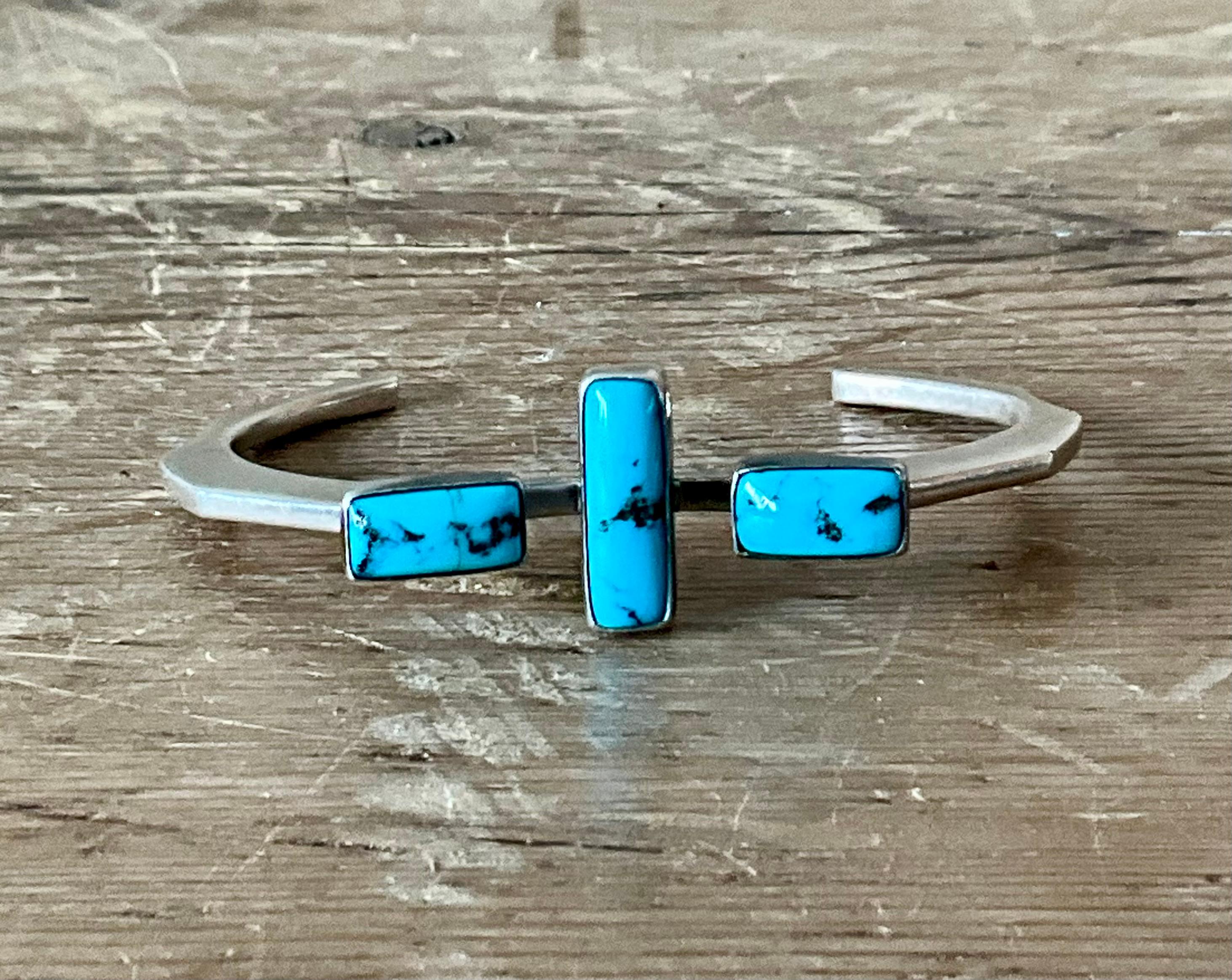 Polsino vintage in argento sterling Navajo con pietre di turchese in vendita 1