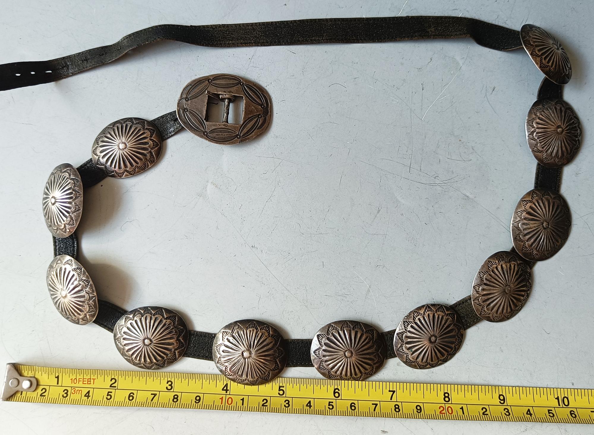 Plata de ley vintage de los nativos americanos Navajo  Sombrero Cinturón Peón viejo Joyas Hecho a mano en venta