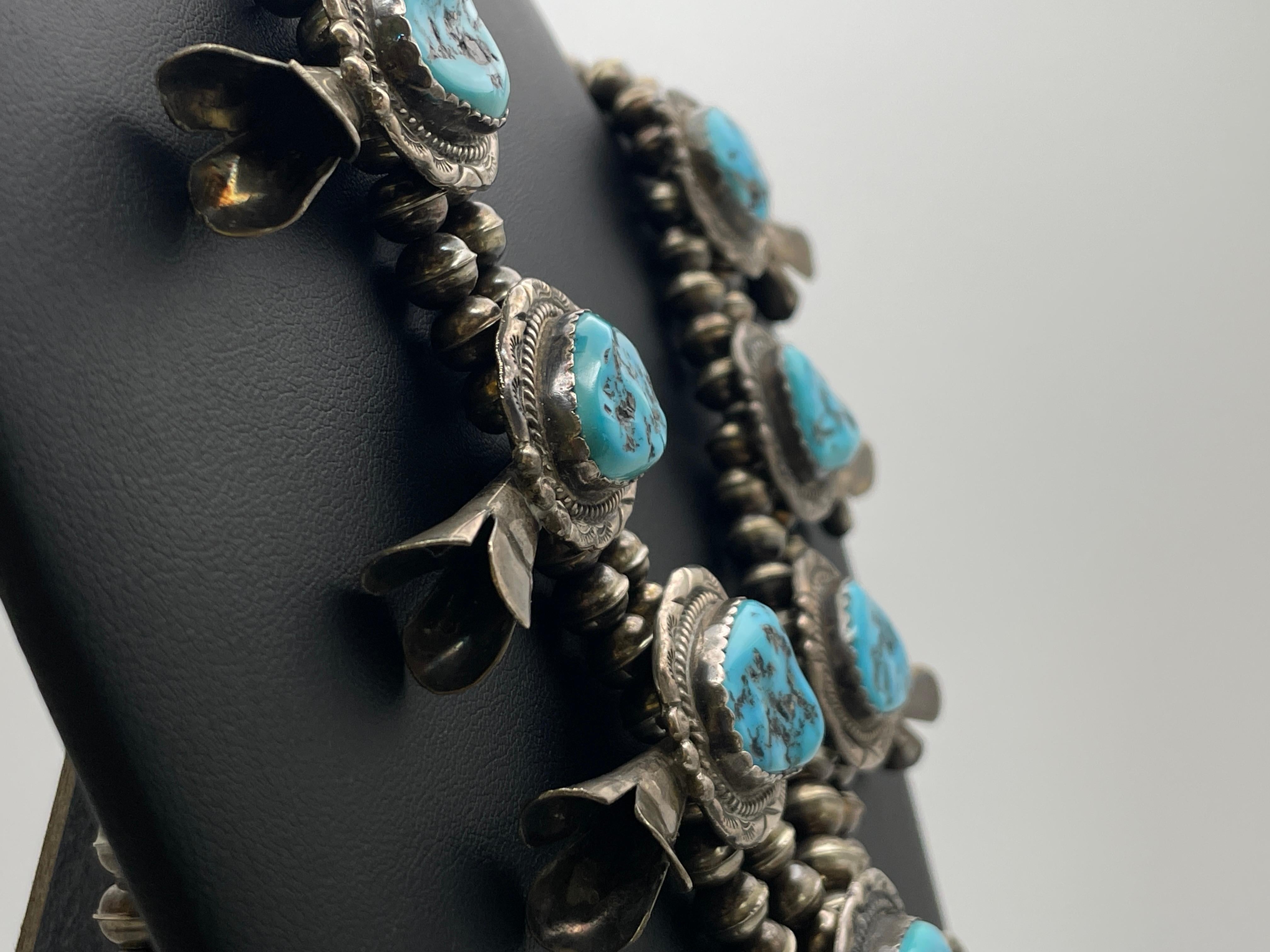 Vintage Native American Navajo Sterling Silver Horseshoe Squash Blossom Necklace For Sale 1