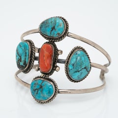 Pulsera vintage nativa americana navajo de plata de ley con turquesa y coral
